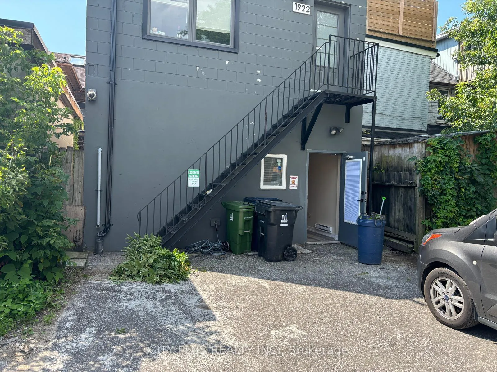 Photo 1 of Unit Studio, 1922 Queen Street, Toronto, The Beaches — HOMEH