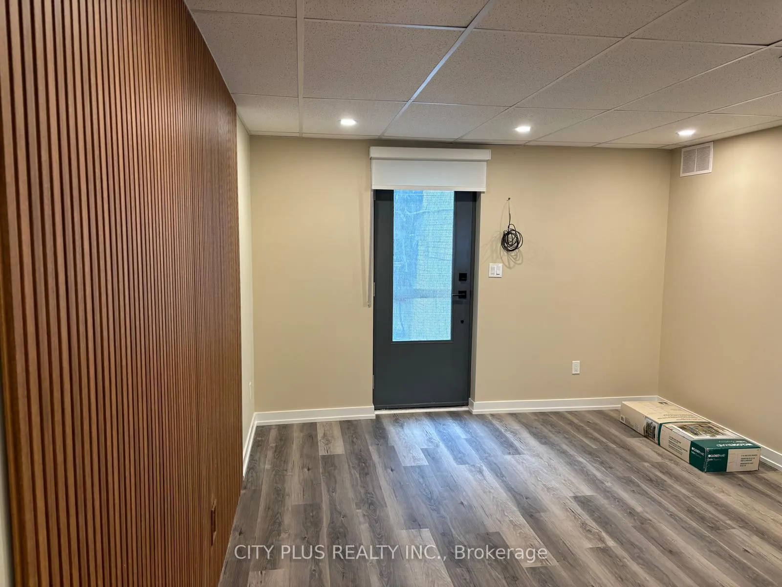 Photo 6 of Unit Studio, 1922 Queen Street, Toronto, The Beaches — HOMEH