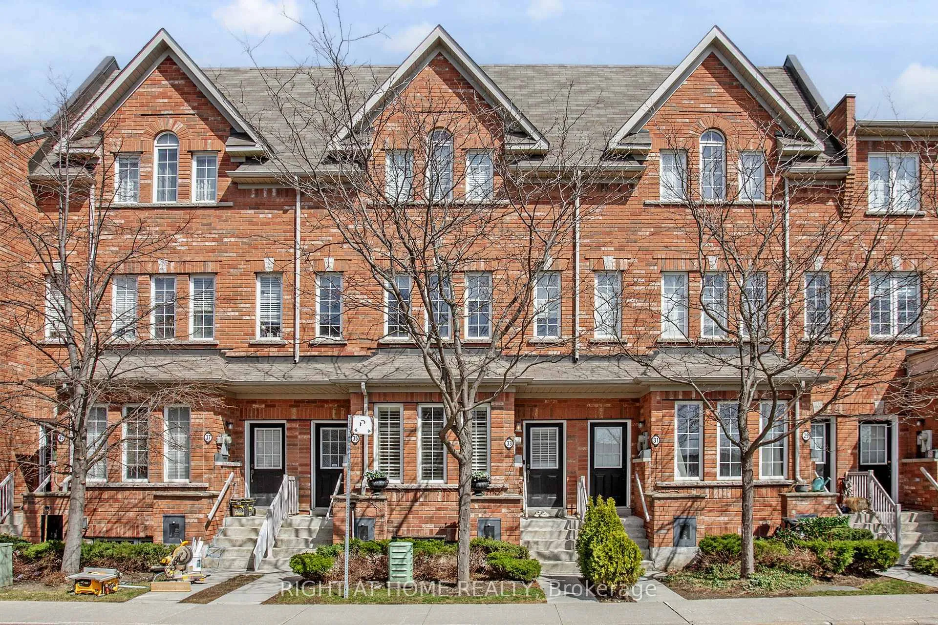 Photo 1 of 33 Brockville Street, Toronto, East End-Danforth — HOMEH