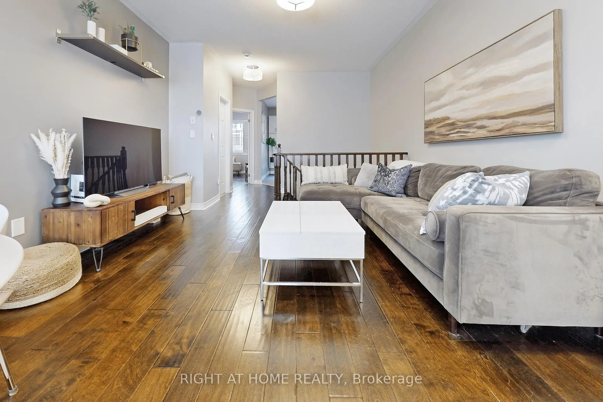 Photo 6 of 33 Brockville Street, Toronto, East End-Danforth — HOMEH