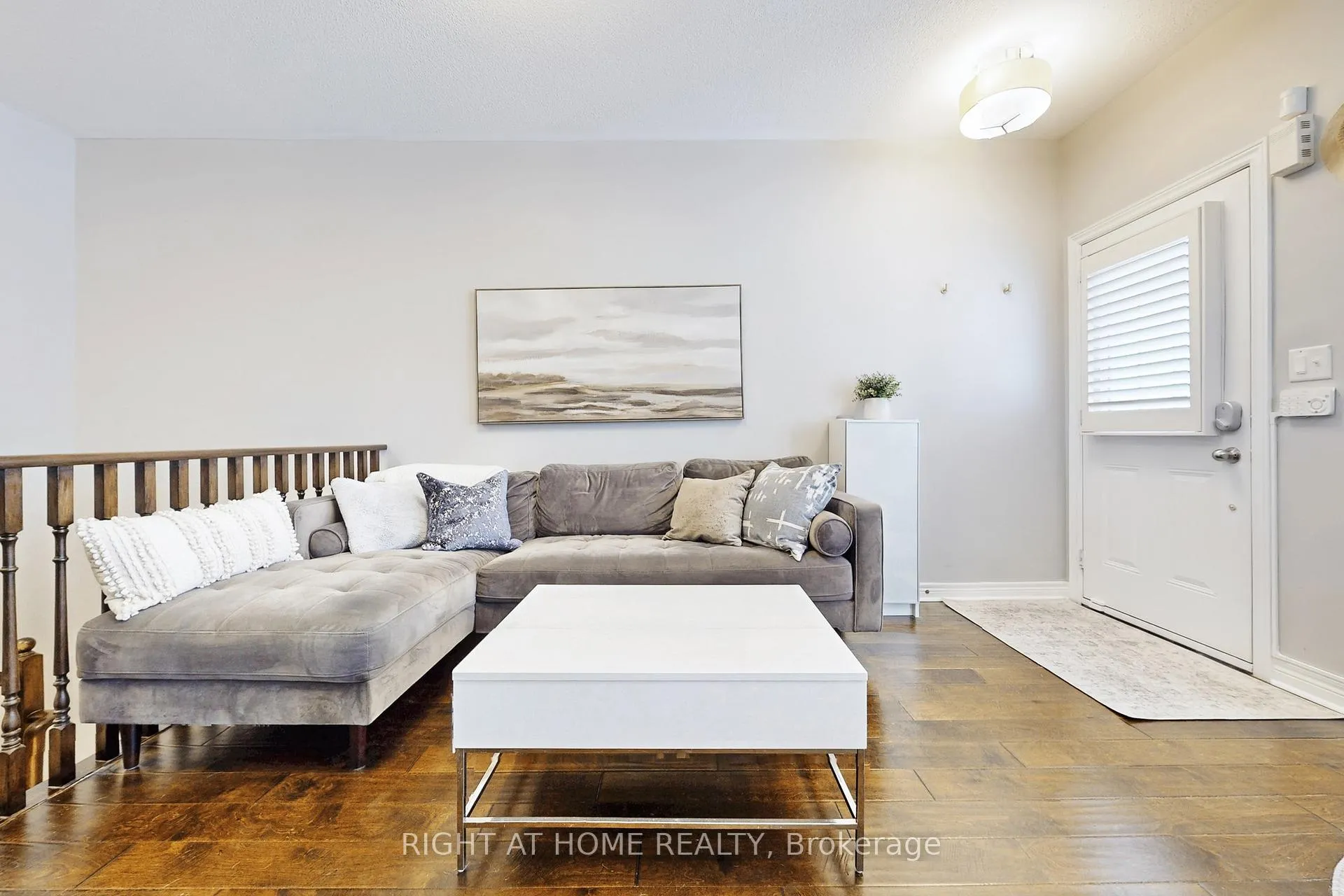 Photo 7 of 33 Brockville Street, Toronto, East End-Danforth — HOMEH