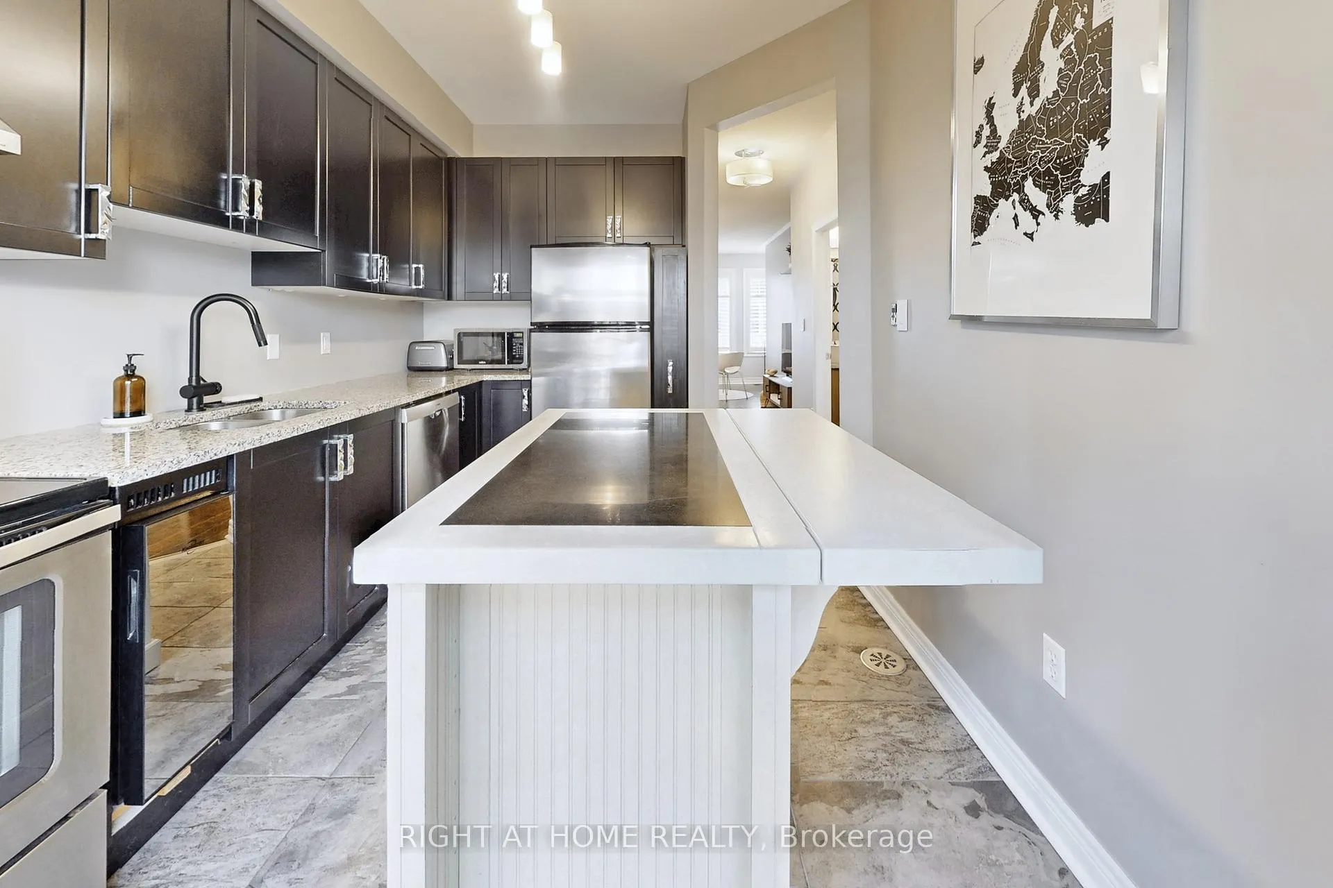 Photo 14 of 33 Brockville Street, Toronto, East End-Danforth — HOMEH