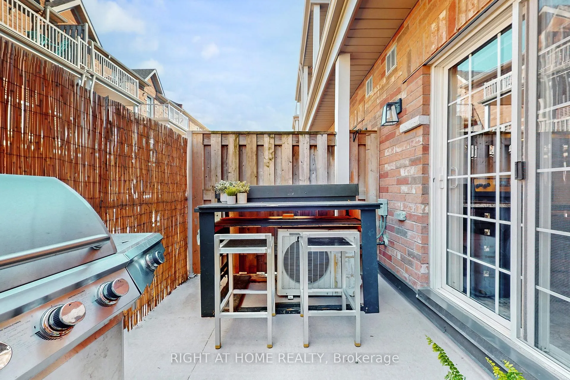 Photo 20 of 33 Brockville Street, Toronto, East End-Danforth — HOMEH