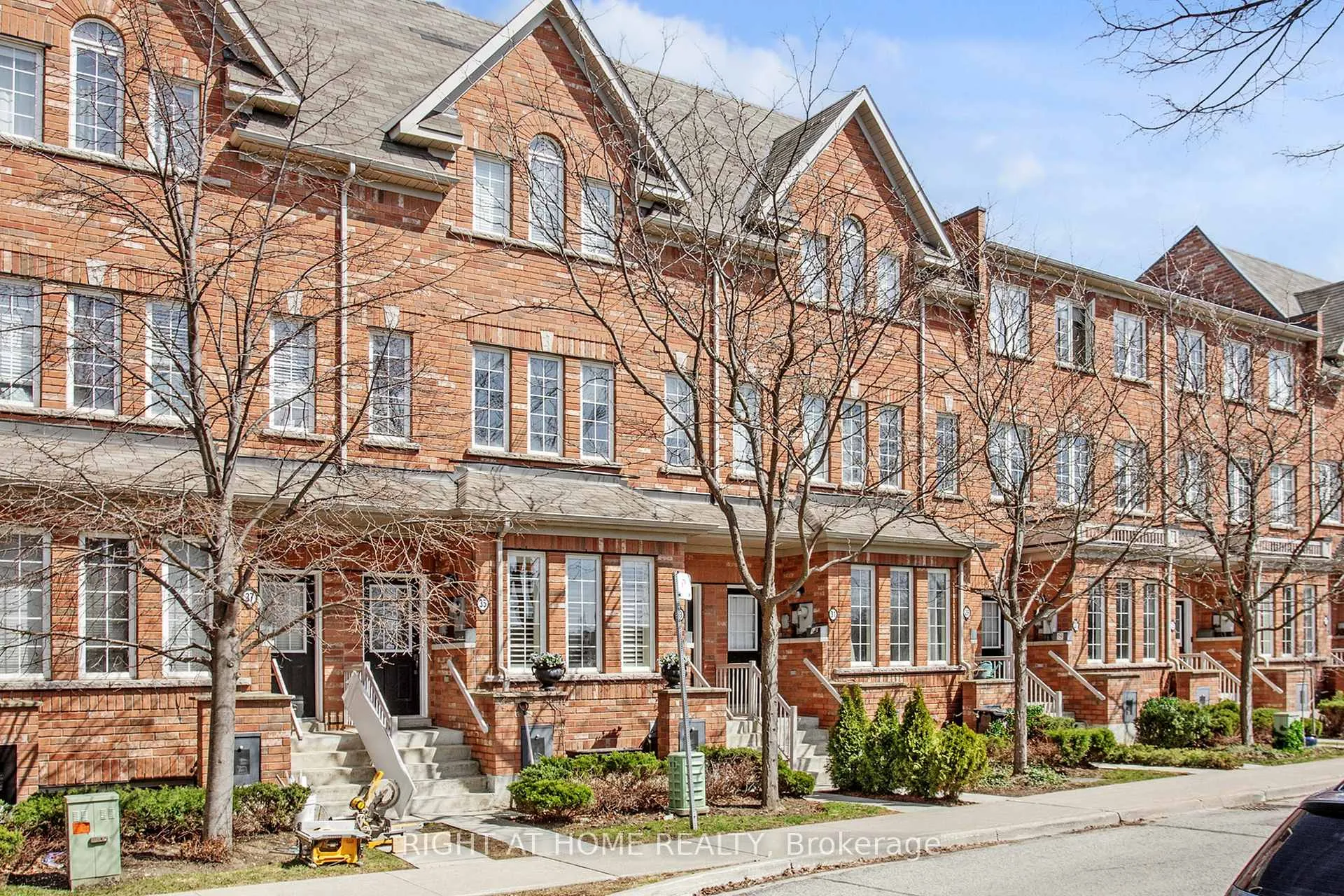 Photo 42 of 33 Brockville Street, Toronto, East End-Danforth — HOMEH