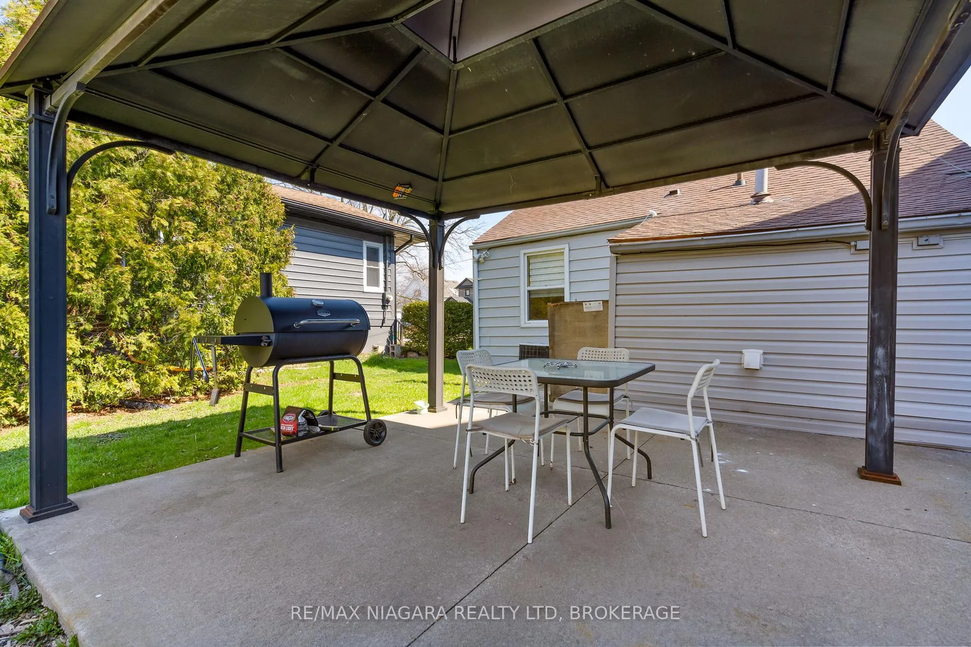 Photo 7 of 50 Merigold Street, St. Catharines, Western Hill — HOMEH