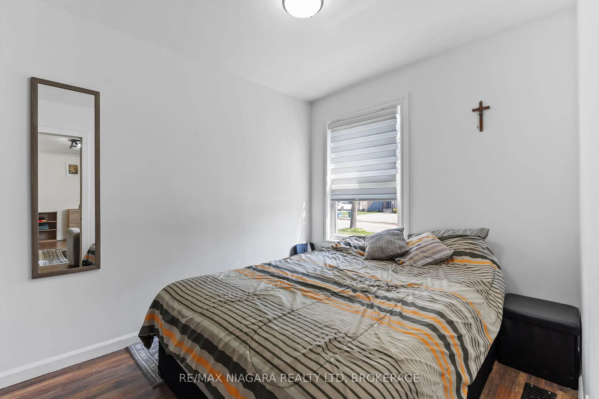 Photo 13 of 50 Merigold Street, St. Catharines, Western Hill — HOMEH