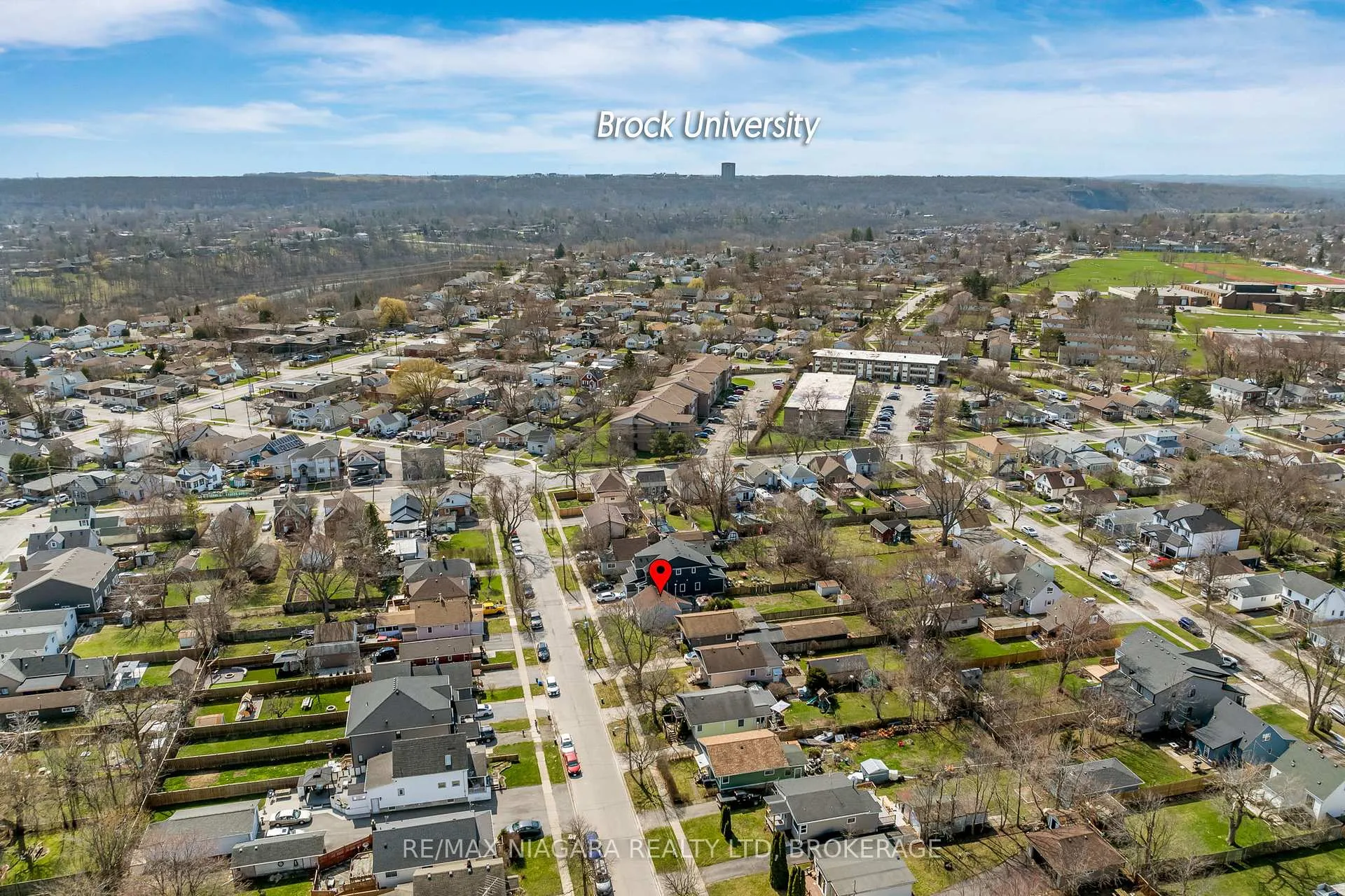 Photo 28 of 50 Merigold Street, St. Catharines, Western Hill — HOMEH