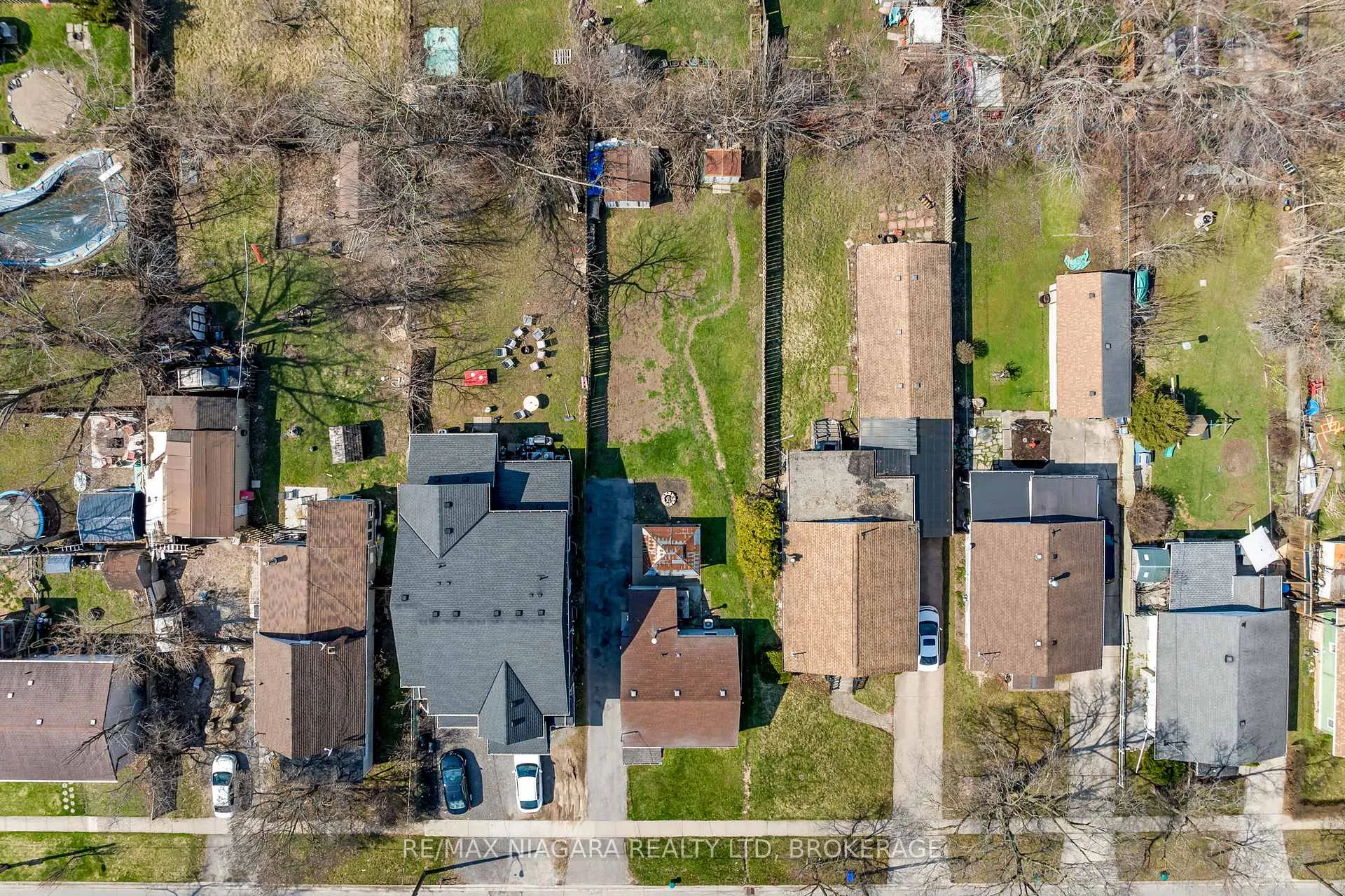 Photo 31 of 50 Merigold Street, St. Catharines, Western Hill — HOMEH