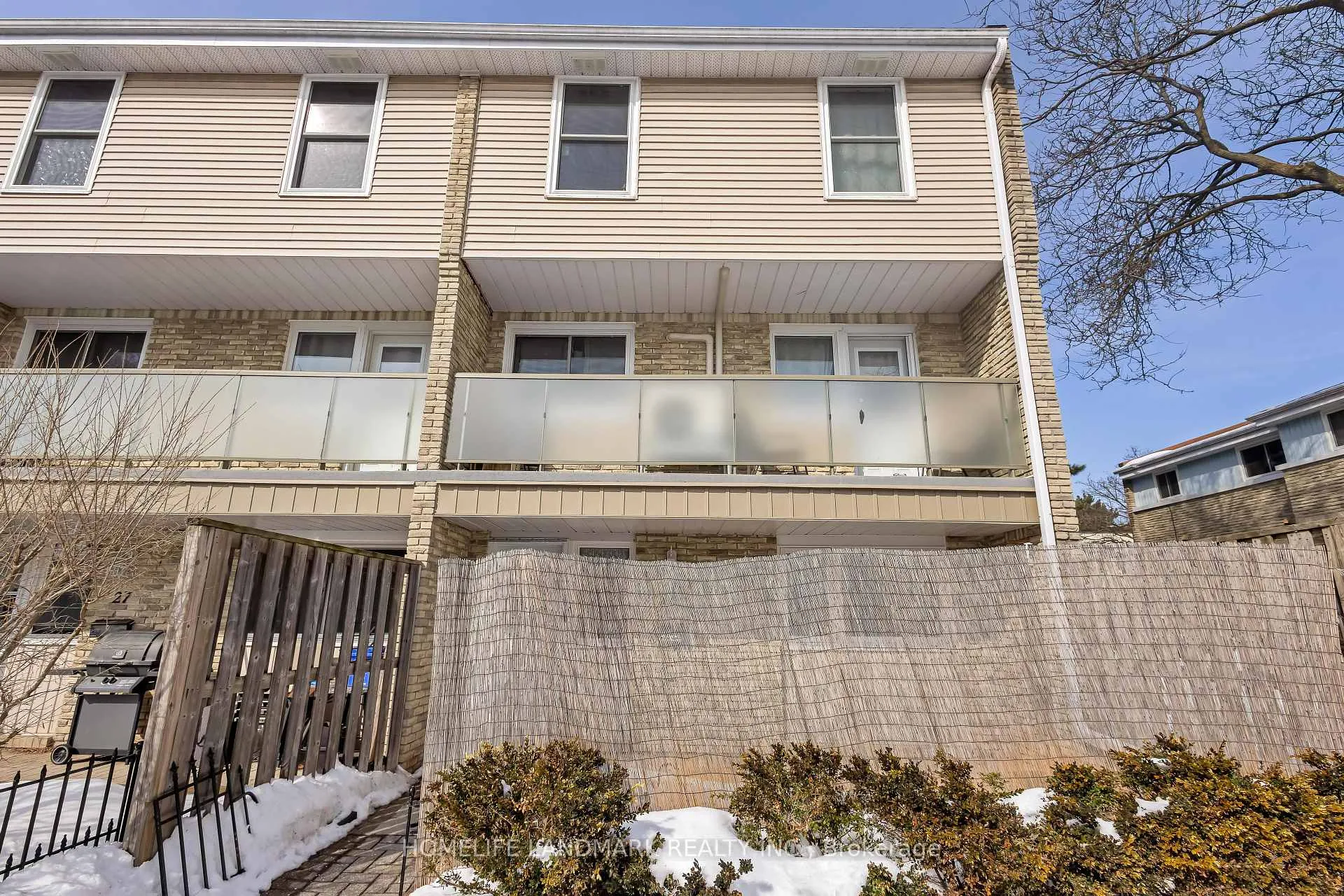 Photo 3 of Unit 28, 35 Breckenridge Drive, Kitchener — HOMEH