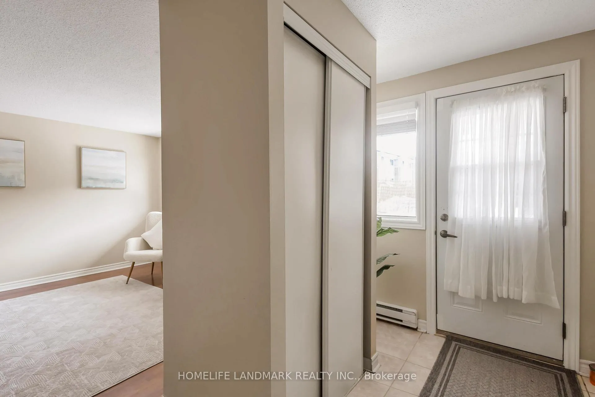 Photo 6 of Unit 28, 35 Breckenridge Drive, Kitchener — HOMEH