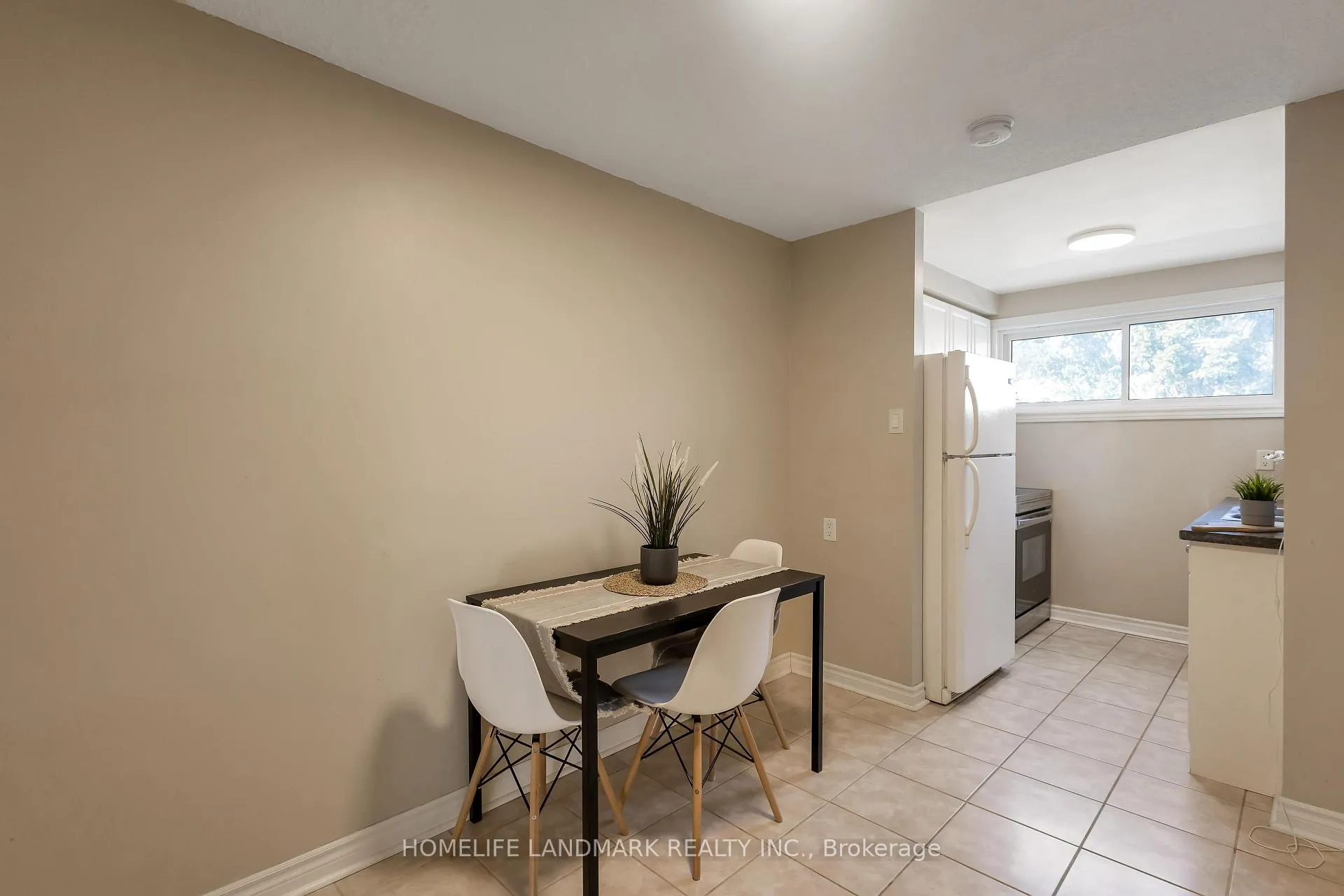 Photo 13 of Unit 28, 35 Breckenridge Drive, Kitchener — HOMEH