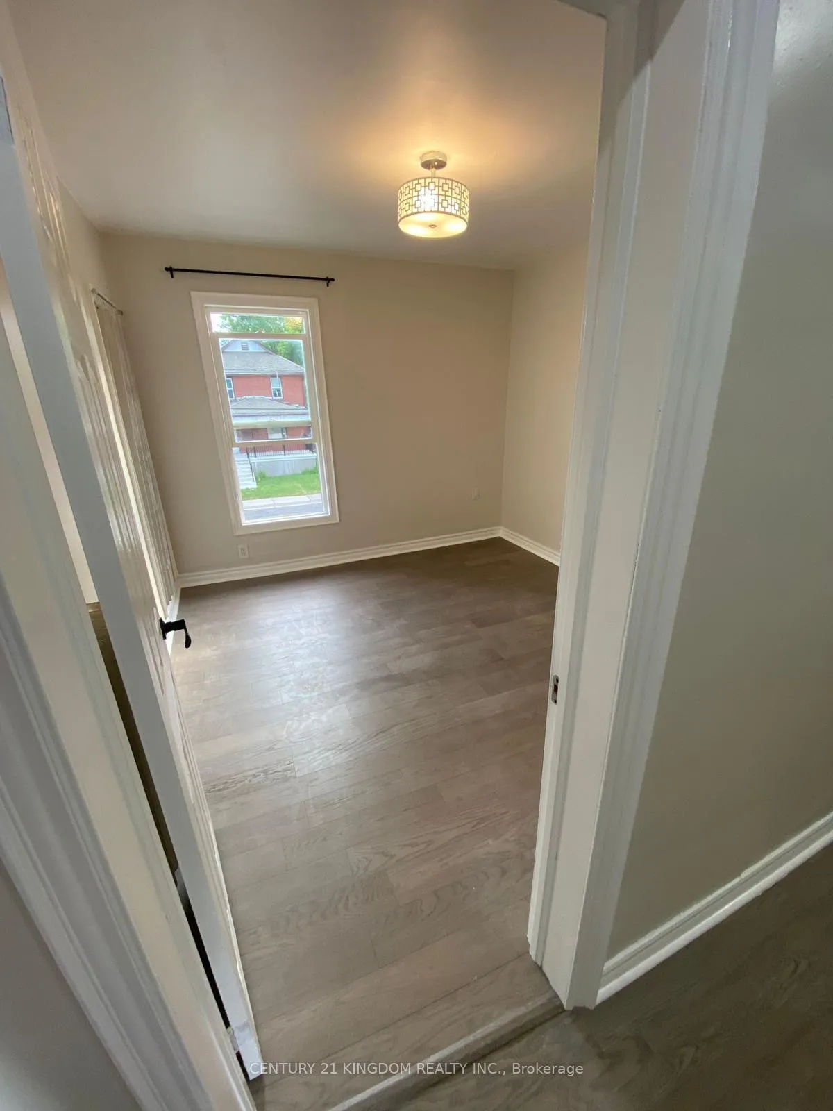 Photo 4 of Unit Upper, 201 Albert Street, Oshawa, Central — HOMEH