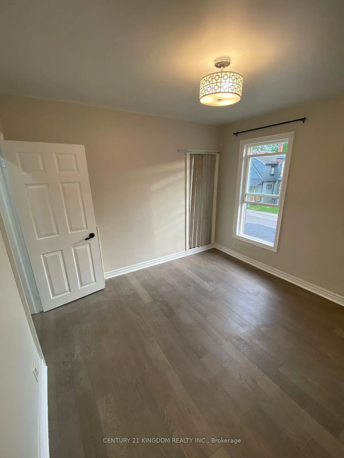 Photo 5 of Unit Upper, 201 Albert Street, Oshawa, Central — HOMEH