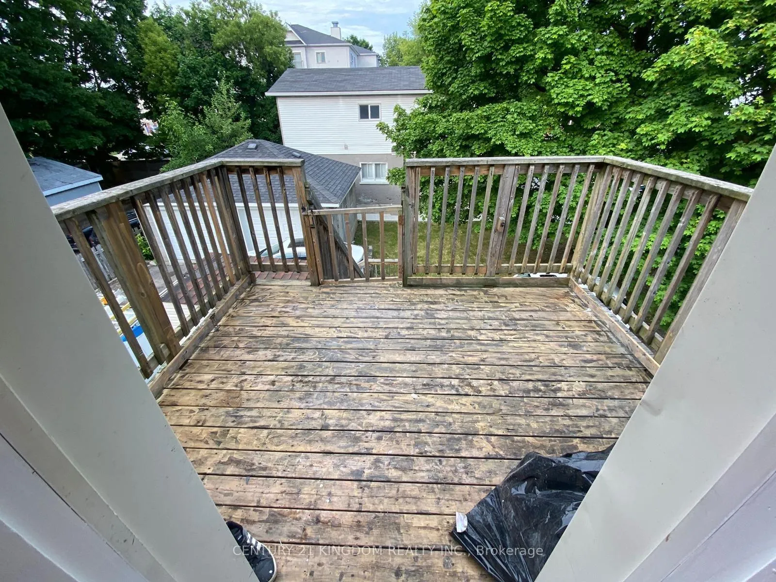 Photo 12 of Unit Upper, 201 Albert Street, Oshawa, Central — HOMEH