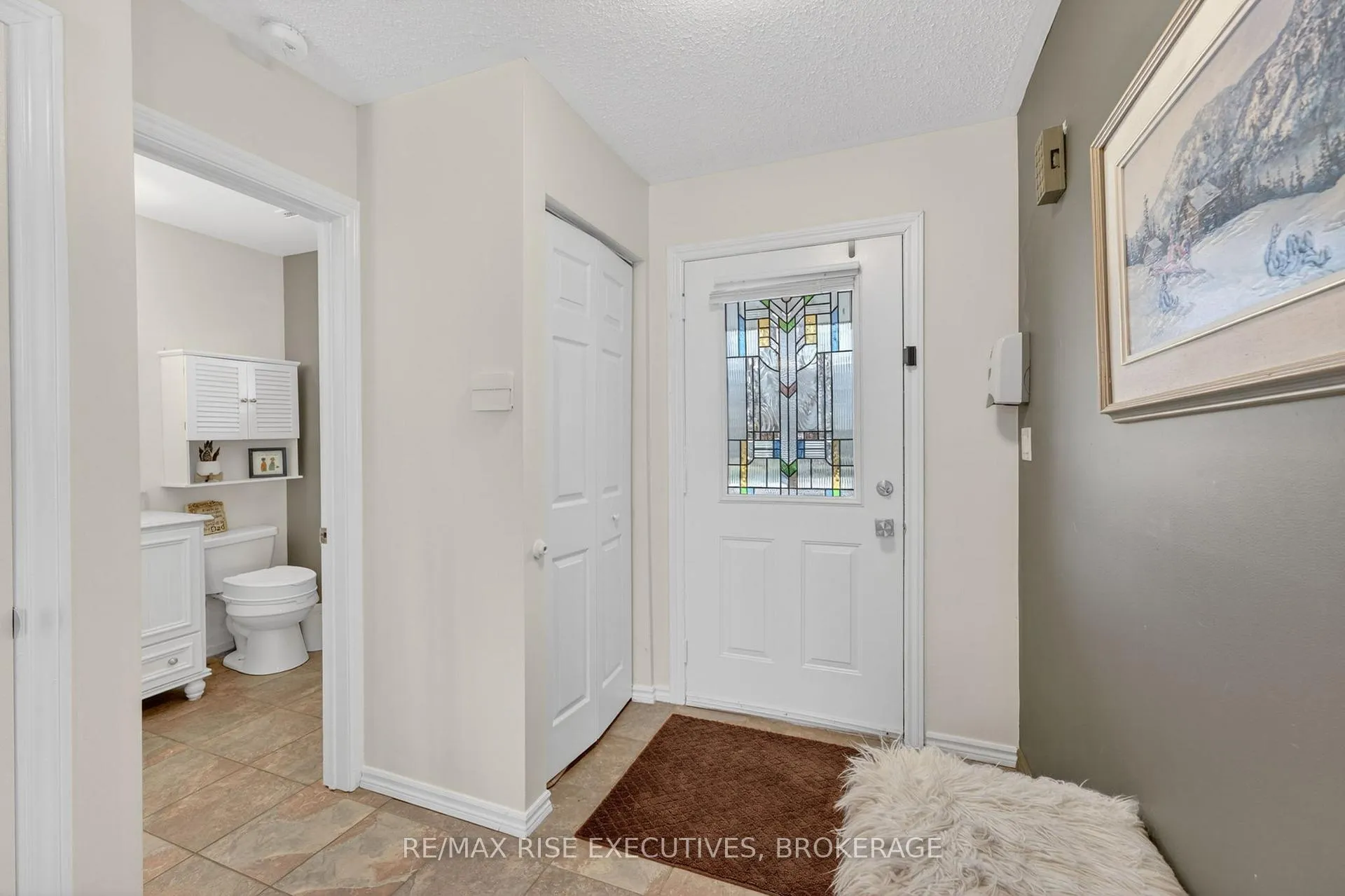 Photo 4 of 880 Lancaster Drive, Kingston, North of Taylor-Kidd Blvd — HOMEH