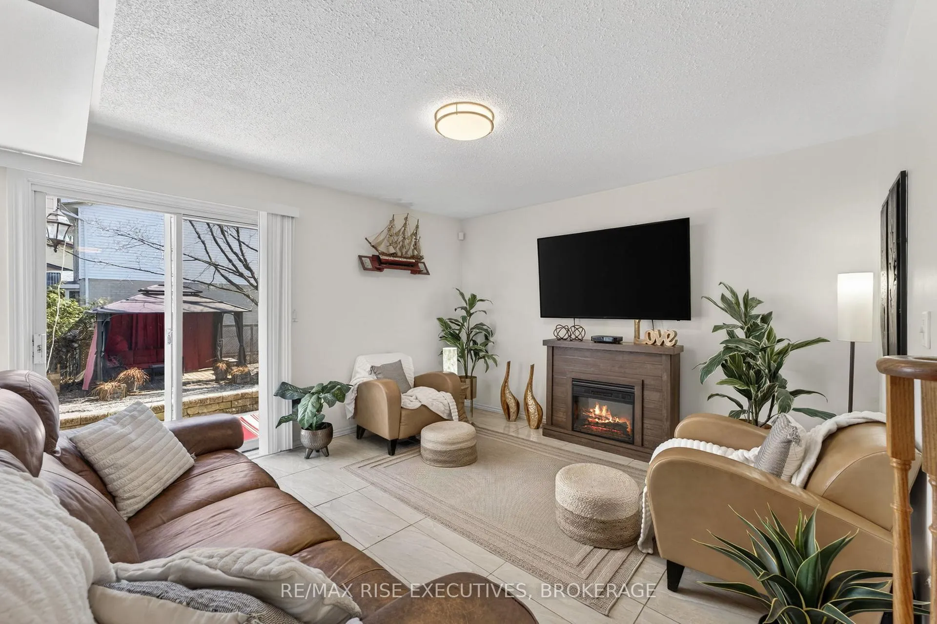 Photo 6 of 880 Lancaster Drive, Kingston, North of Taylor-Kidd Blvd — HOMEH