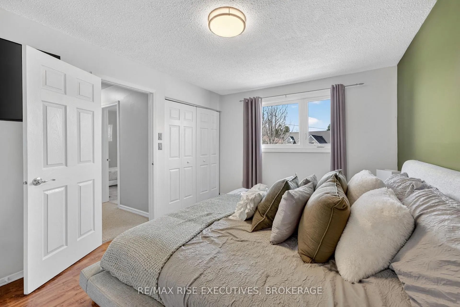 Photo 20 of 880 Lancaster Drive, Kingston, North of Taylor-Kidd Blvd — HOMEH