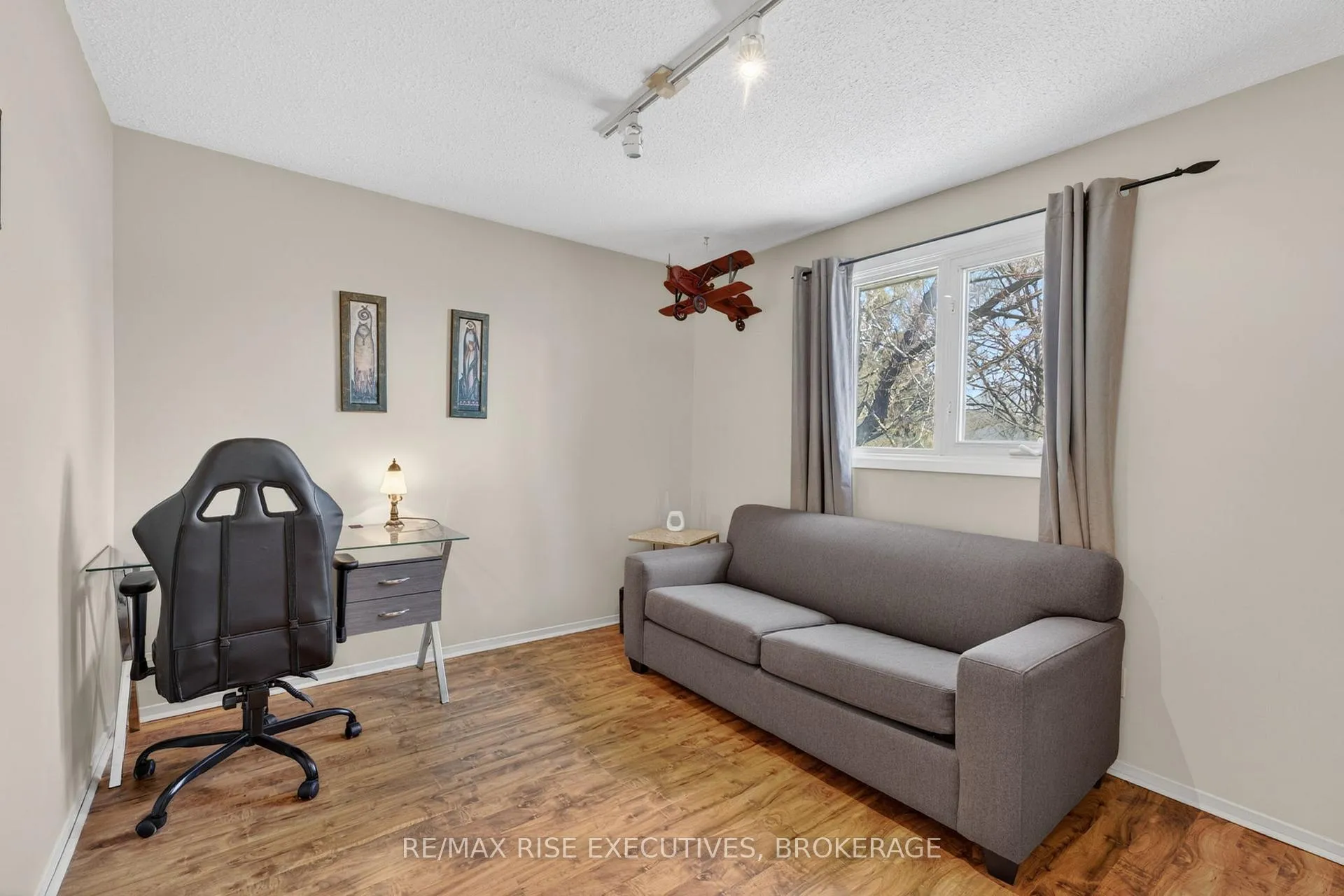 Photo 24 of 880 Lancaster Drive, Kingston, North of Taylor-Kidd Blvd — HOMEH