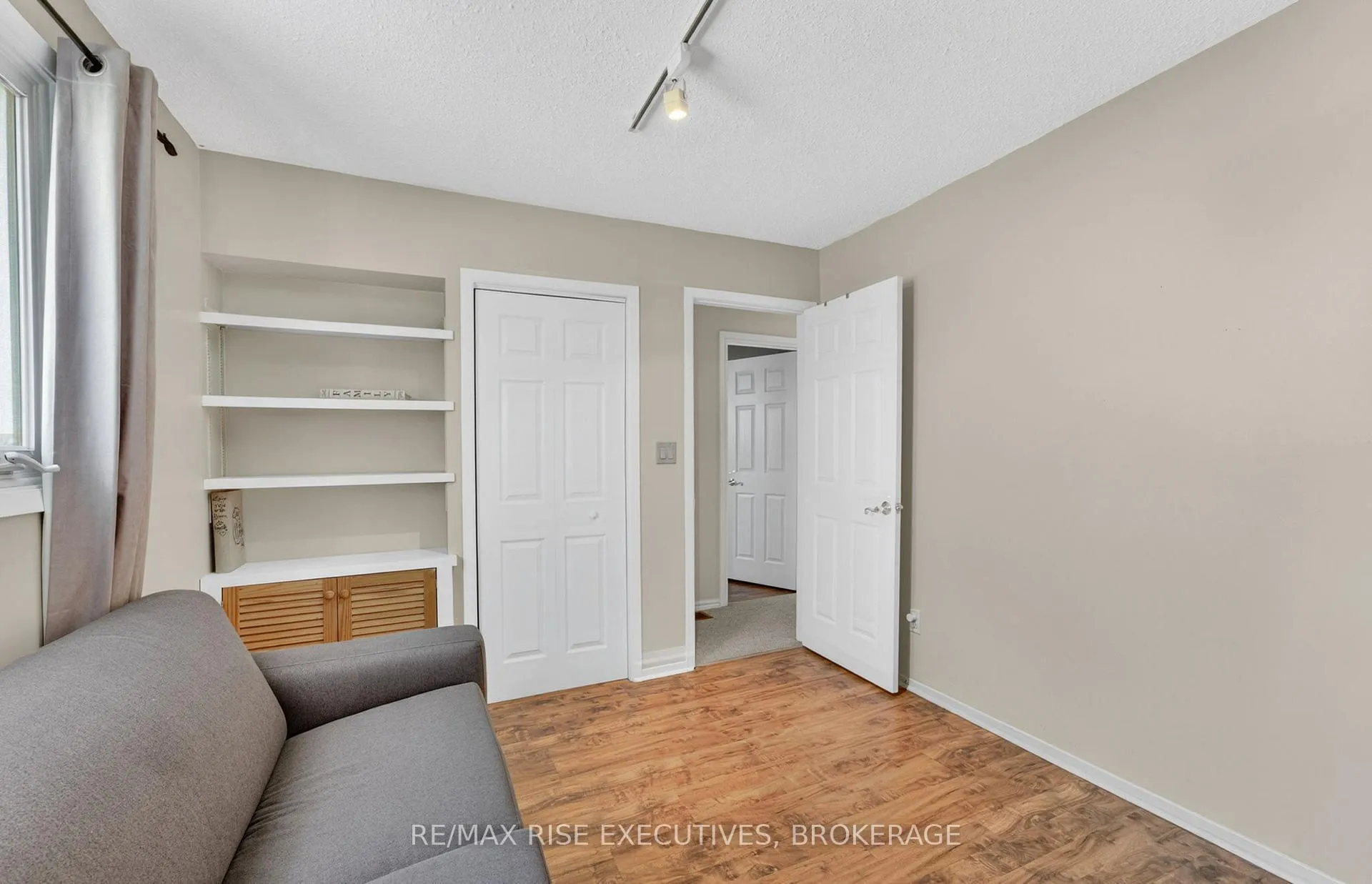 Photo 25 of 880 Lancaster Drive, Kingston, North of Taylor-Kidd Blvd — HOMEH