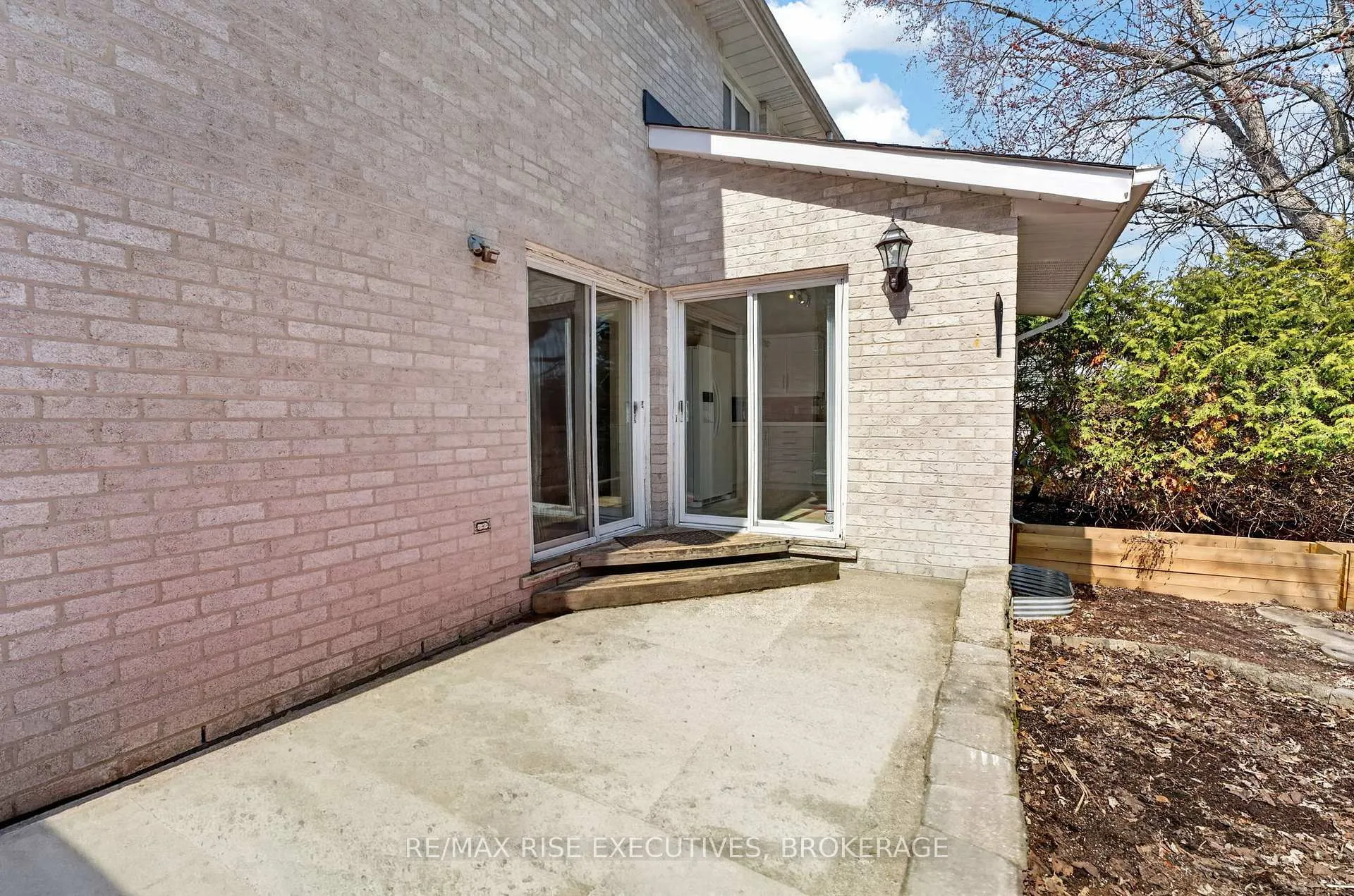 Photo 35 of 880 Lancaster Drive, Kingston, North of Taylor-Kidd Blvd — HOMEH