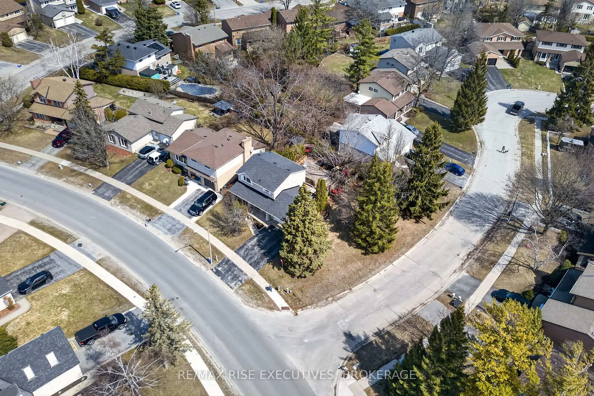 Photo 41 of 880 Lancaster Drive, Kingston, North of Taylor-Kidd Blvd — HOMEH