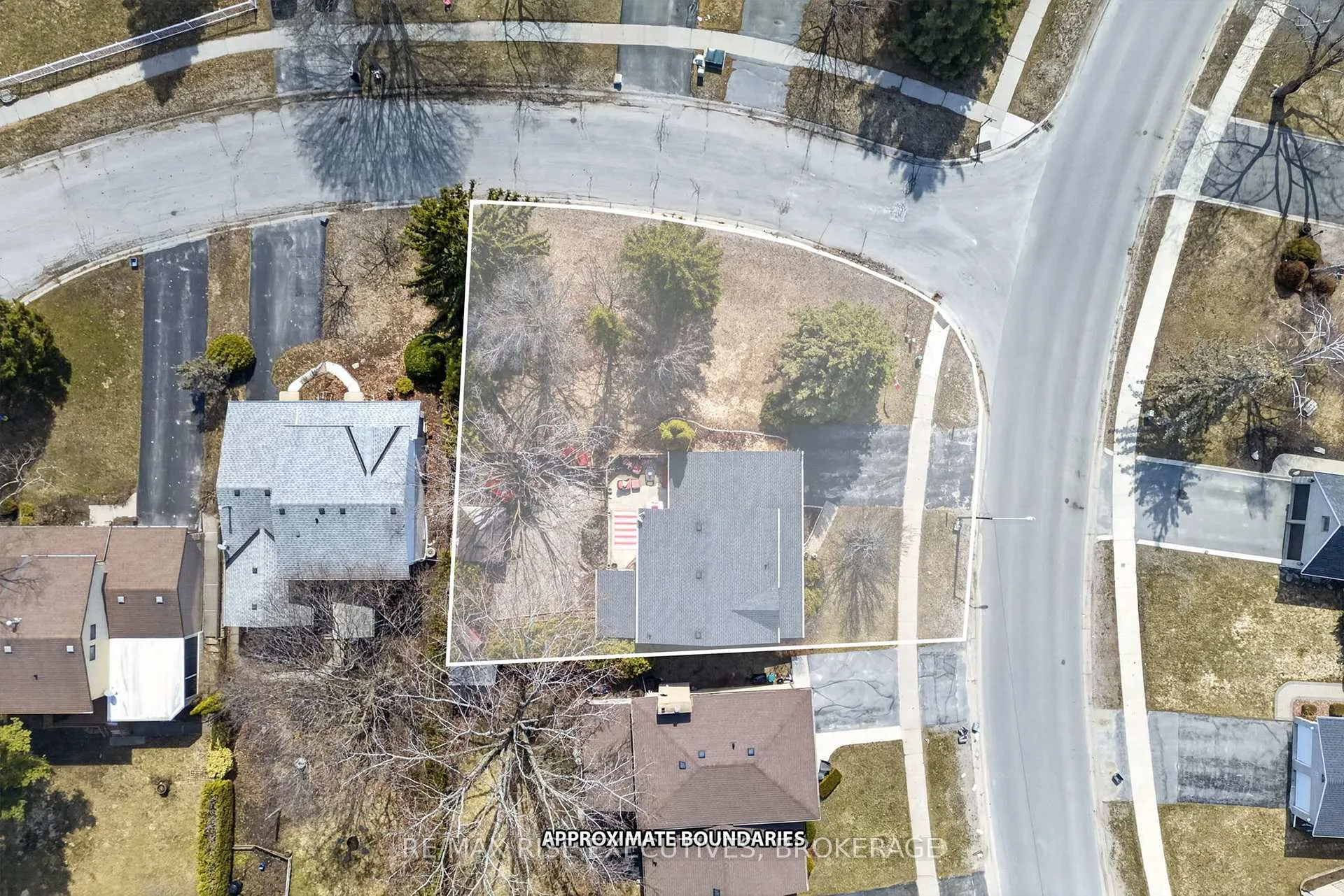 Photo 46 of 880 Lancaster Drive, Kingston, North of Taylor-Kidd Blvd — HOMEH