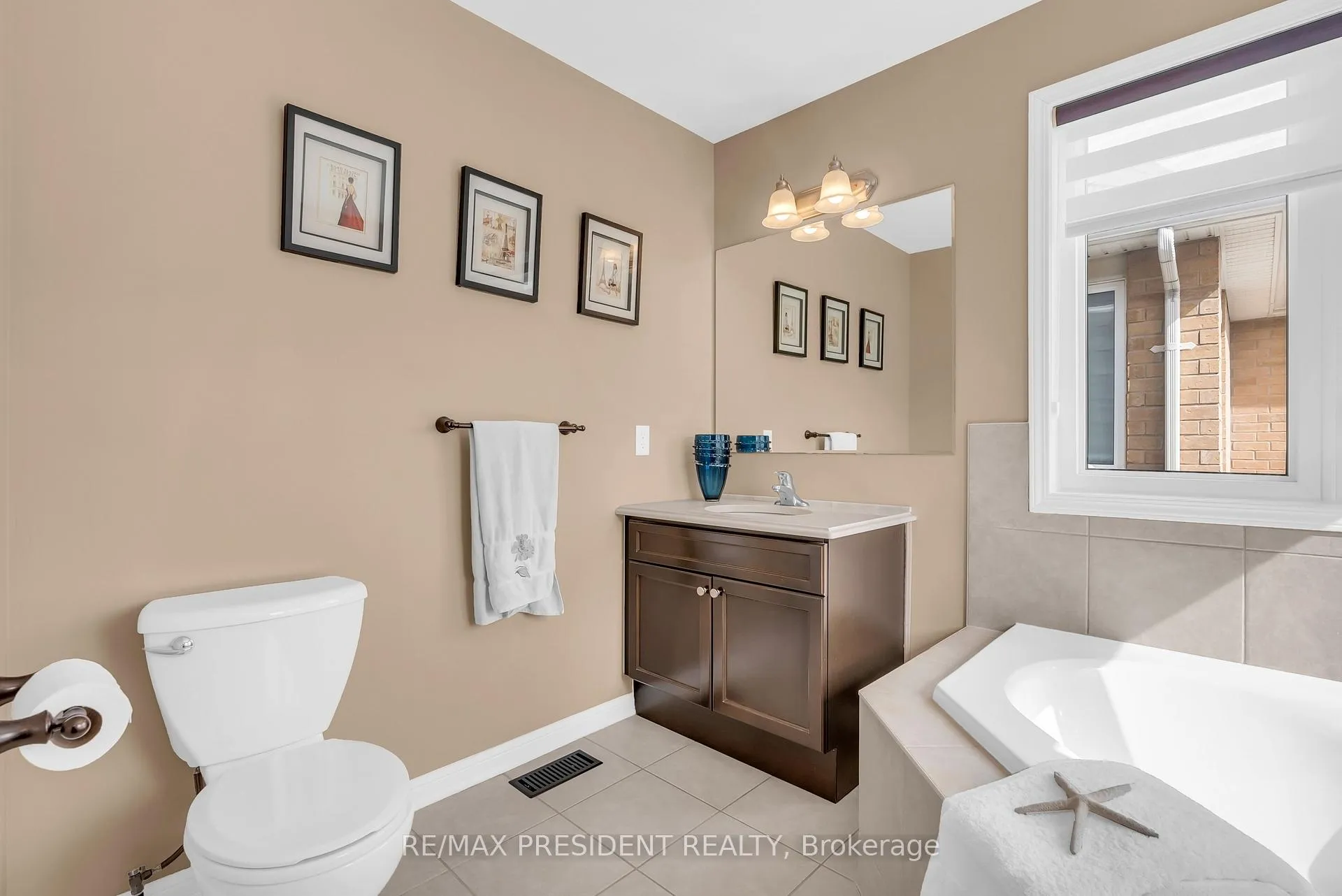Photo 33 of 306 Pringle Avenue, Milton, Scott — HOMEH