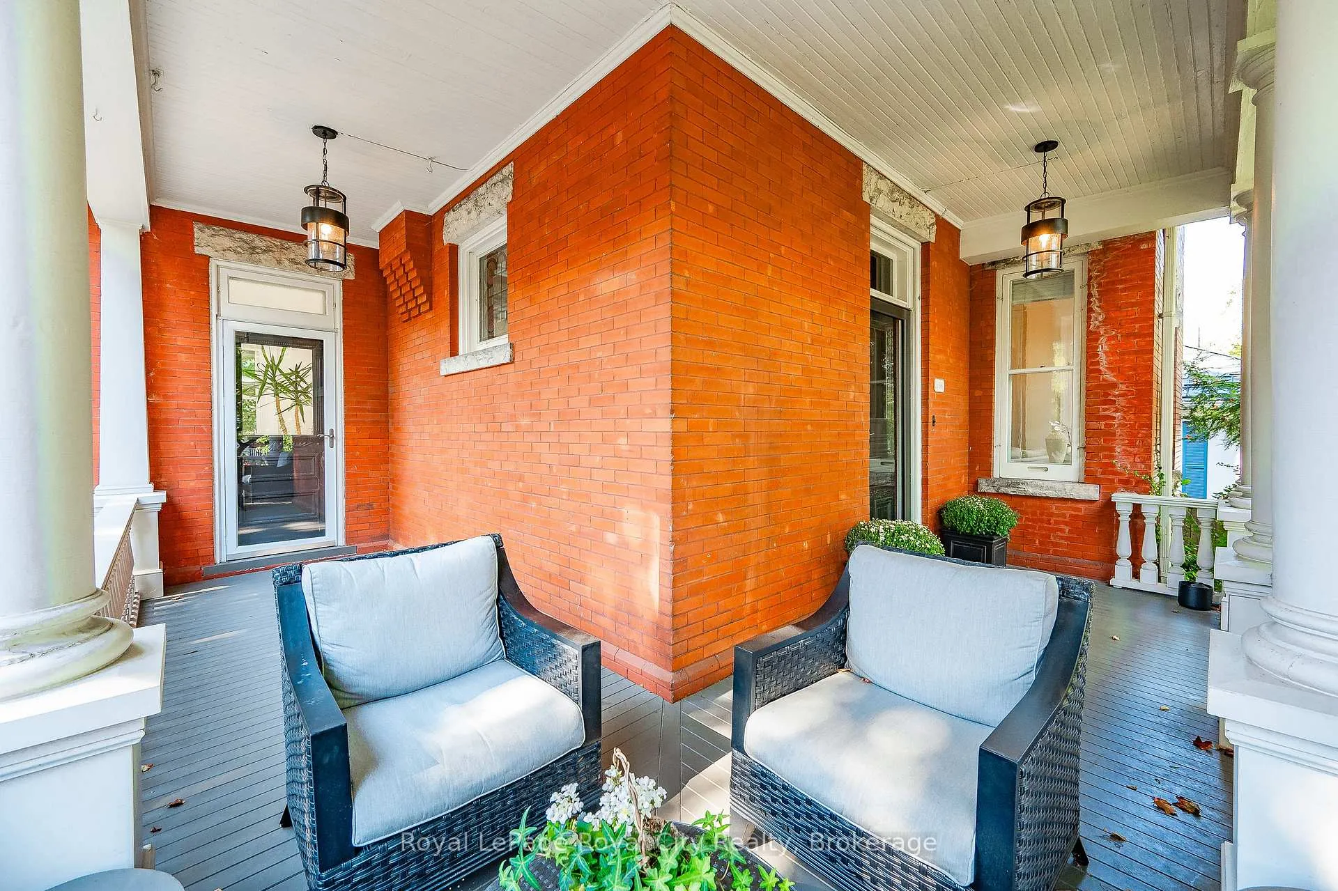Photo 3 of 138 Dublin Street N, Guelph, Downtown — HOMEH