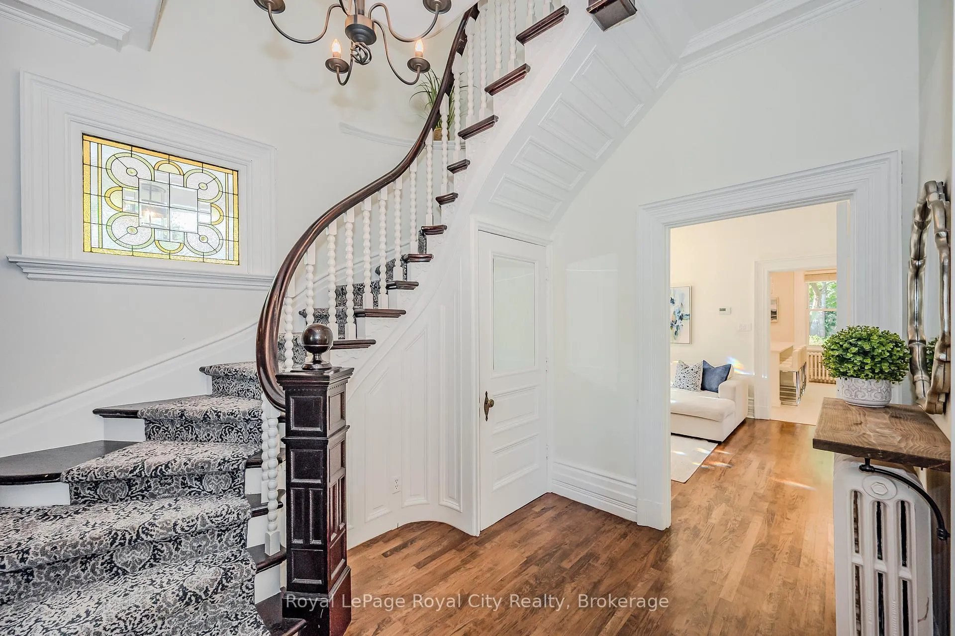 Photo 6 of 138 Dublin Street N, Guelph, Downtown — HOMEH