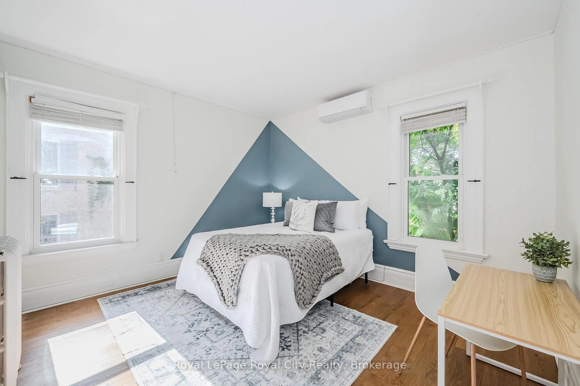 Photo 32 of 138 Dublin Street N, Guelph, Downtown — HOMEH