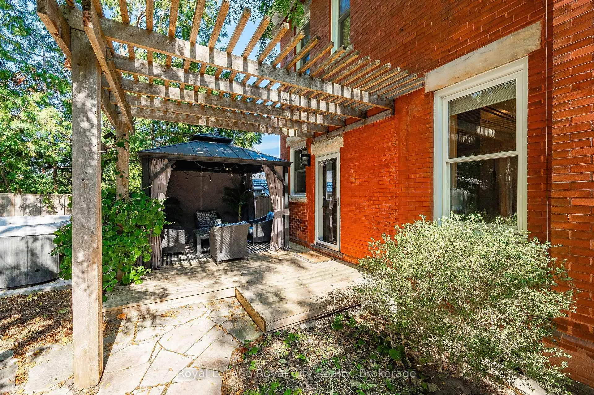 Photo 44 of 138 Dublin Street N, Guelph, Downtown — HOMEH