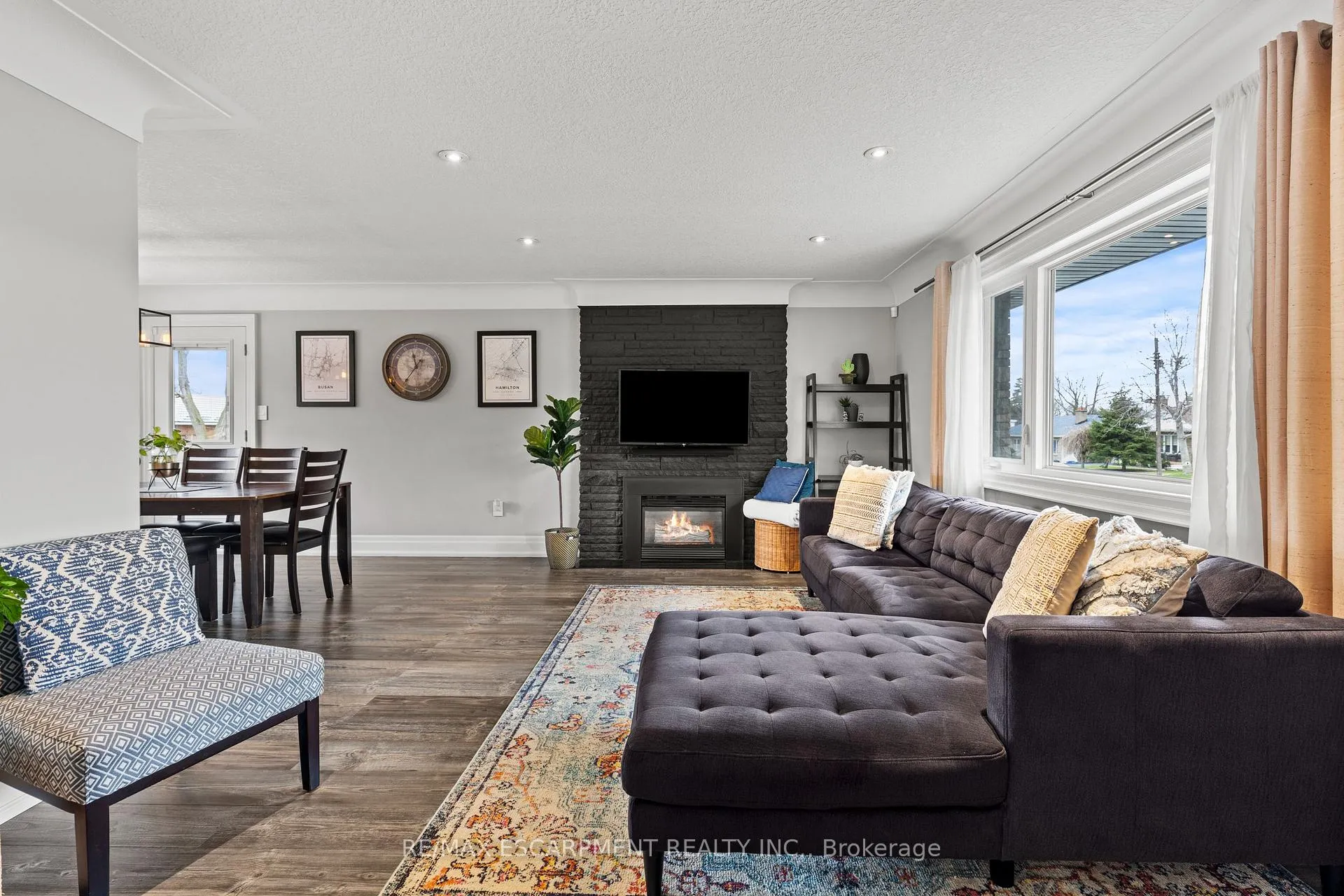 Photo 9 of 28 Bonita Drive, Hamilton, Stoney Creek — HOMEH