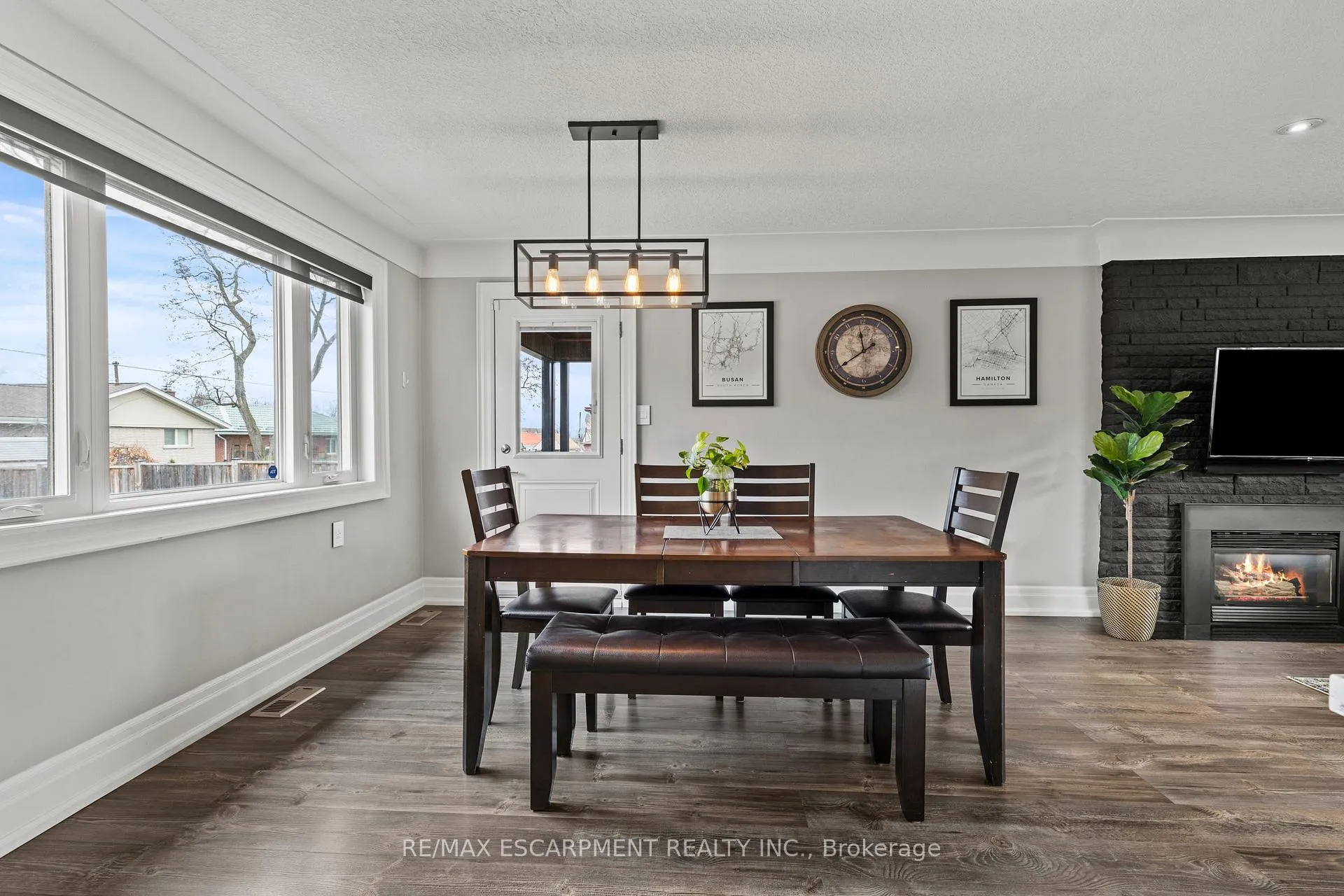 Photo 14 of 28 Bonita Drive, Hamilton, Stoney Creek — HOMEH