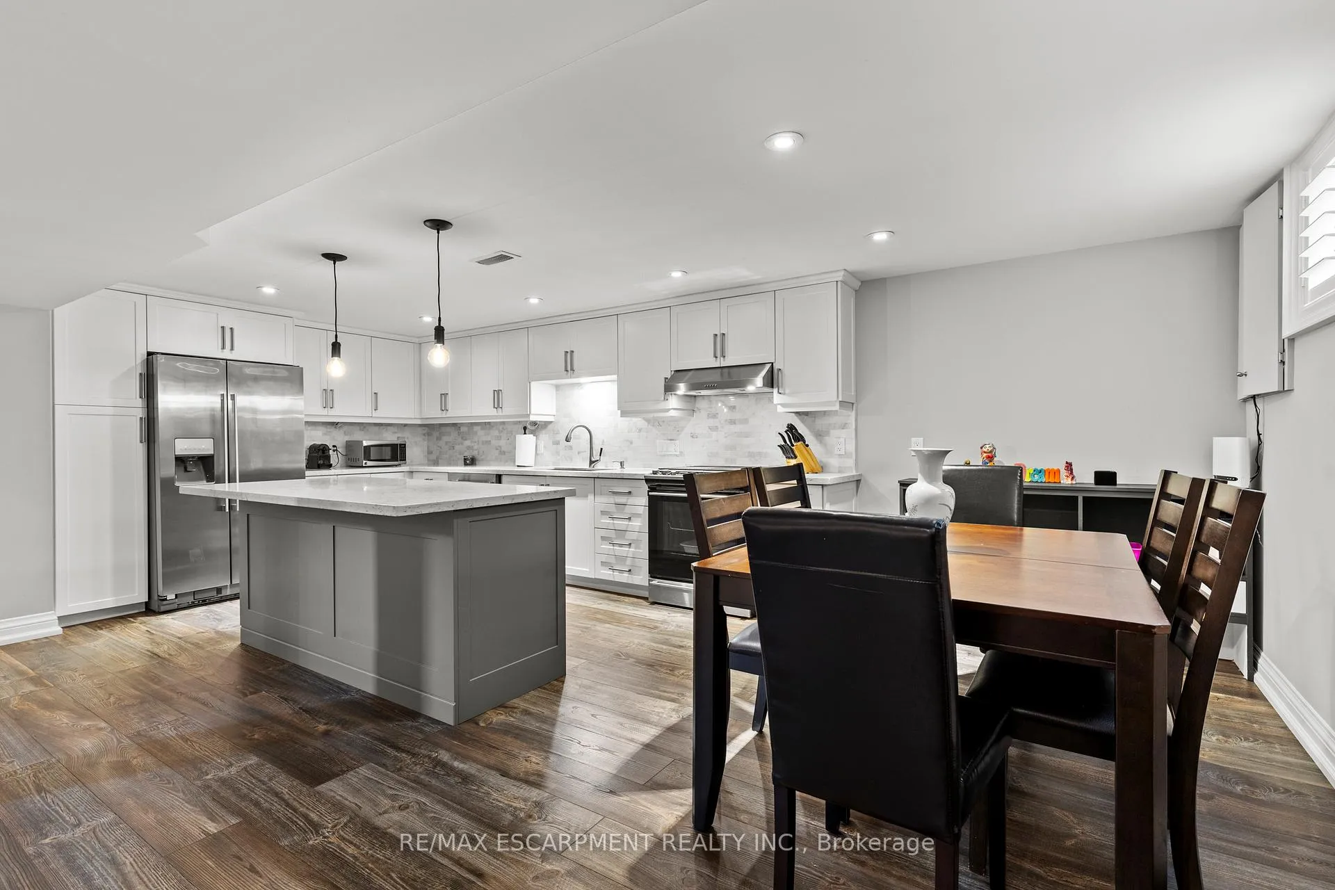Photo 31 of 28 Bonita Drive, Hamilton, Stoney Creek — HOMEH
