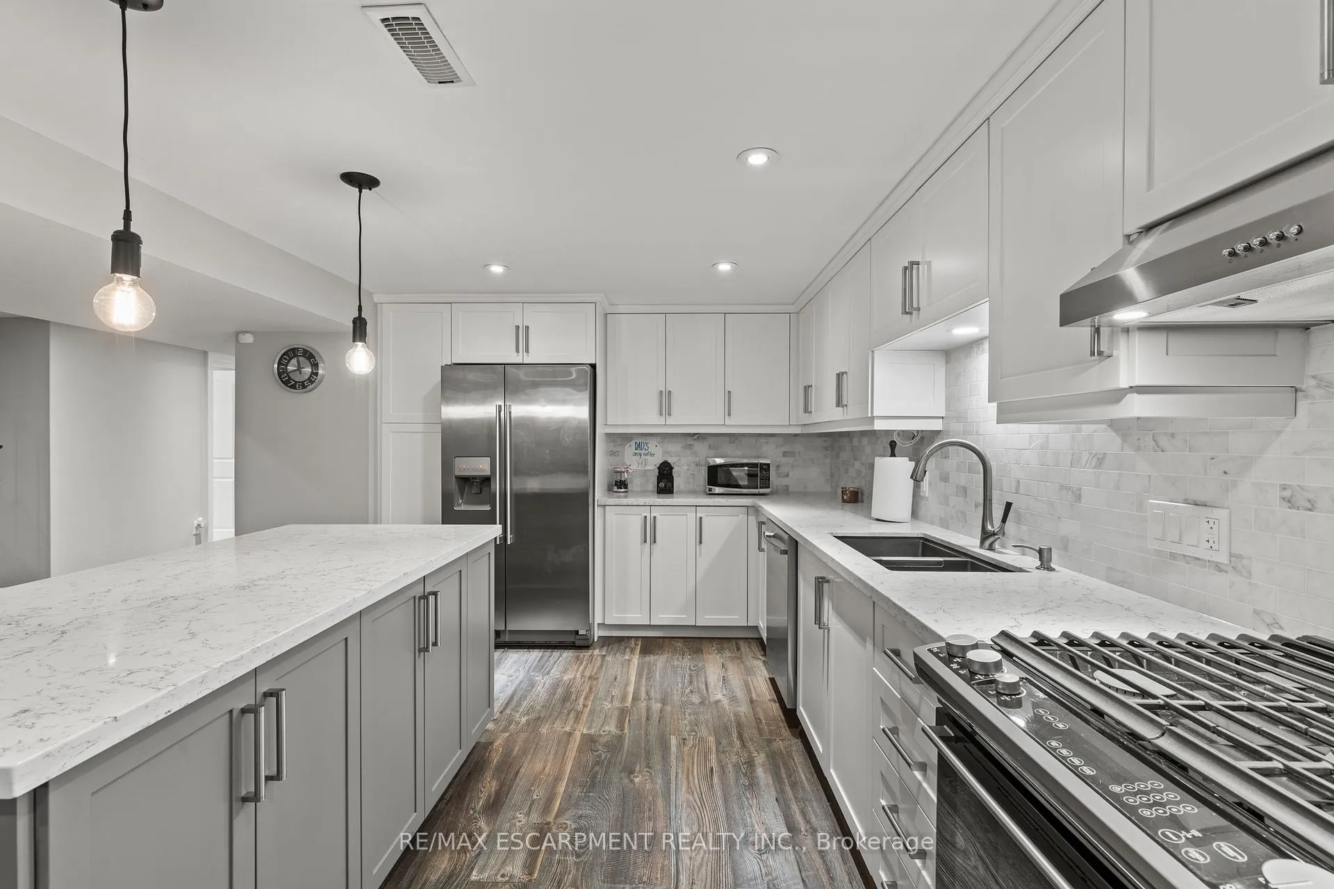 Photo 33 of 28 Bonita Drive, Hamilton, Stoney Creek — HOMEH