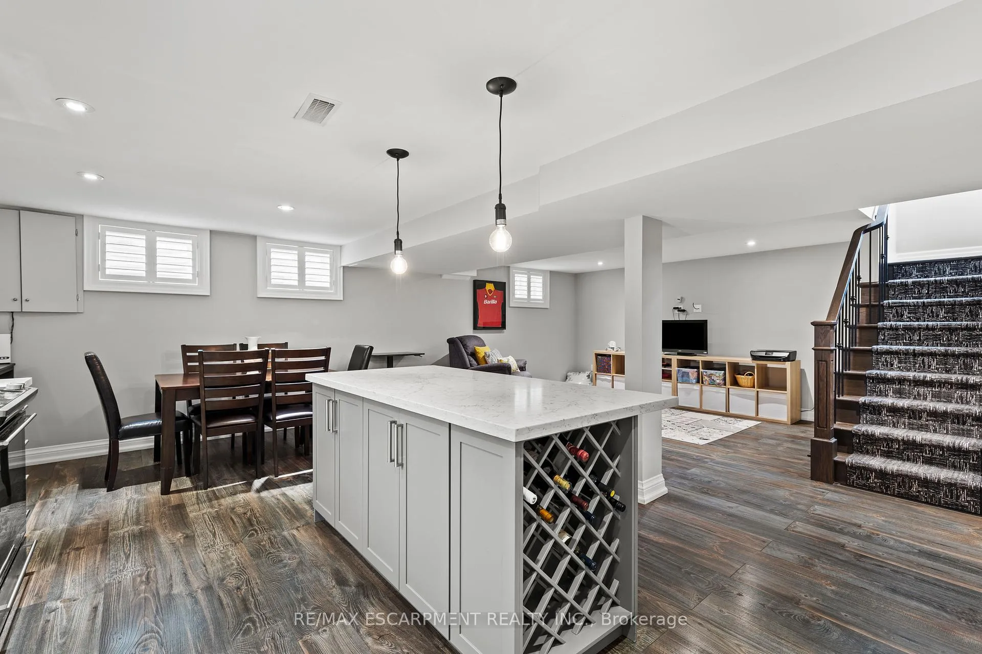 Photo 34 of 28 Bonita Drive, Hamilton, Stoney Creek — HOMEH