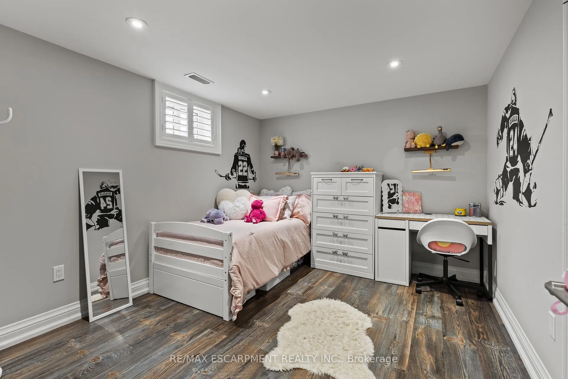 Photo 35 of 28 Bonita Drive, Hamilton, Stoney Creek — HOMEH