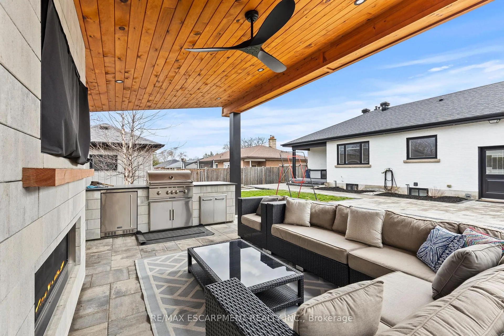 Photo 45 of 28 Bonita Drive, Hamilton, Stoney Creek — HOMEH