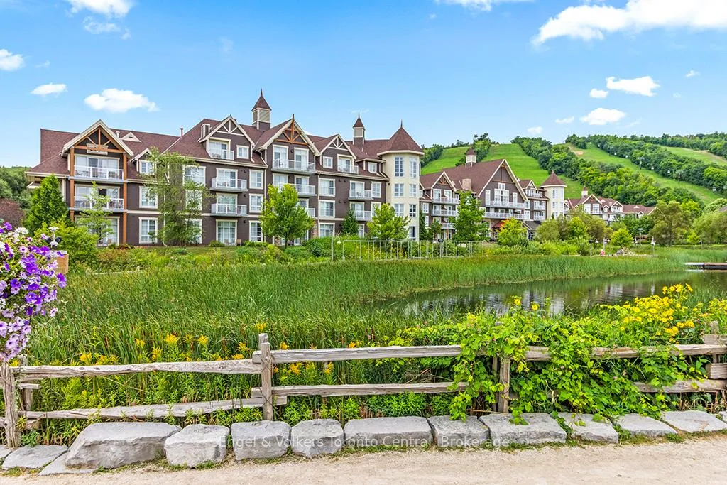 Front of Unit 465, 220 Gord Canning Drive