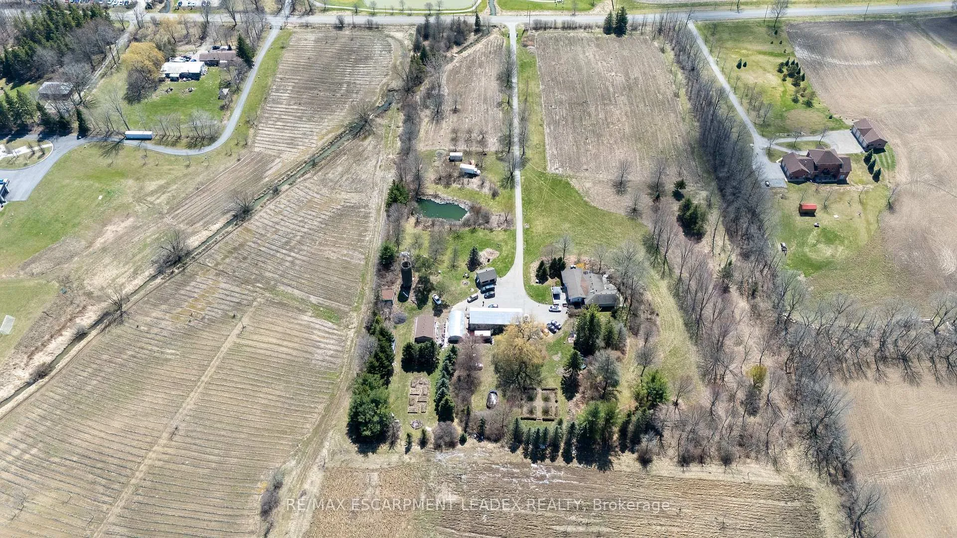 Photo 6 of 959 Book Road, Hamilton, Rural Ancaster — HOMEH