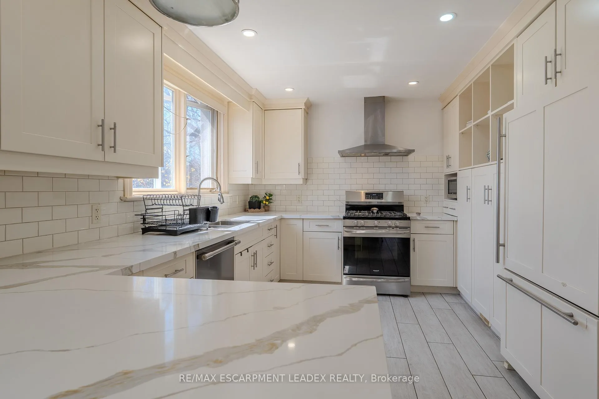 Photo 14 of 959 Book Road, Hamilton, Rural Ancaster — HOMEH