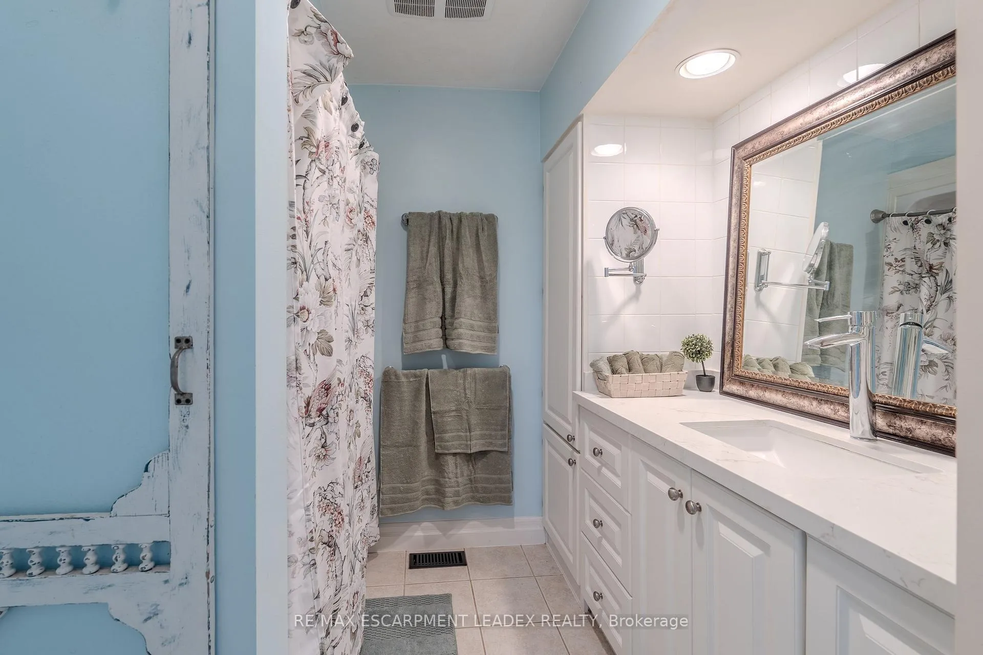 Photo 18 of 959 Book Road, Hamilton, Rural Ancaster — HOMEH