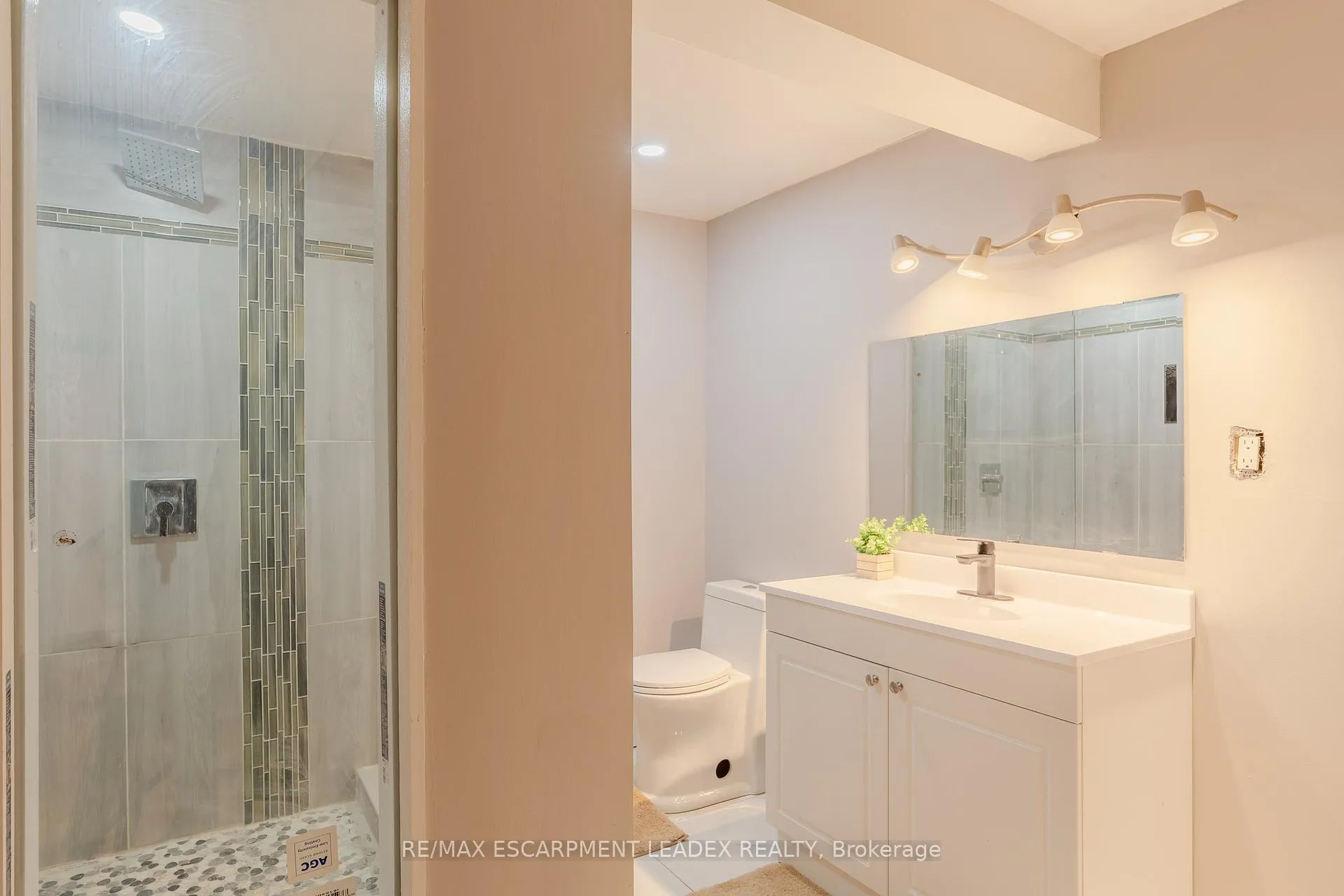 Photo 30 of 959 Book Road, Hamilton, Rural Ancaster — HOMEH