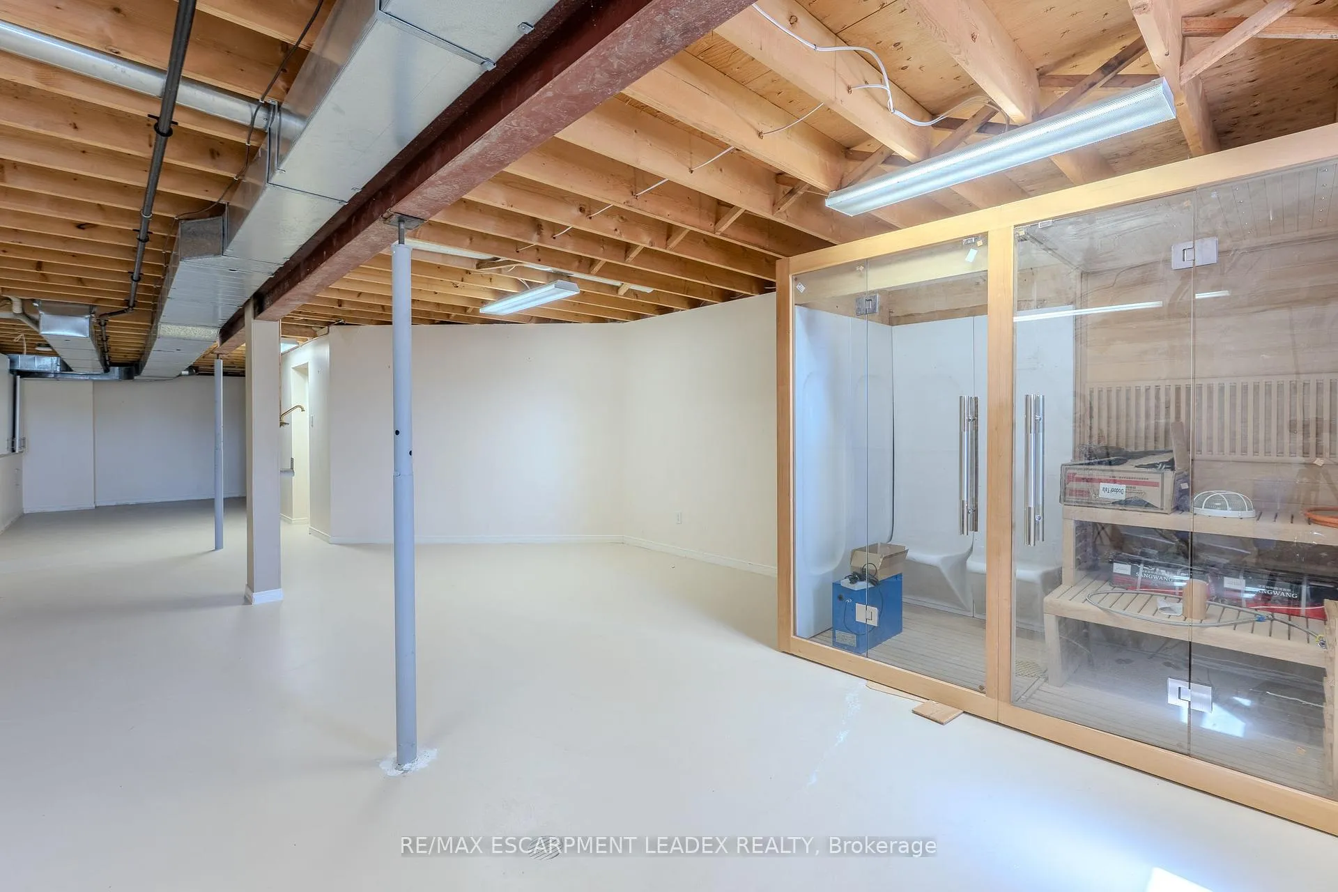 Photo 36 of 959 Book Road, Hamilton, Rural Ancaster — HOMEH
