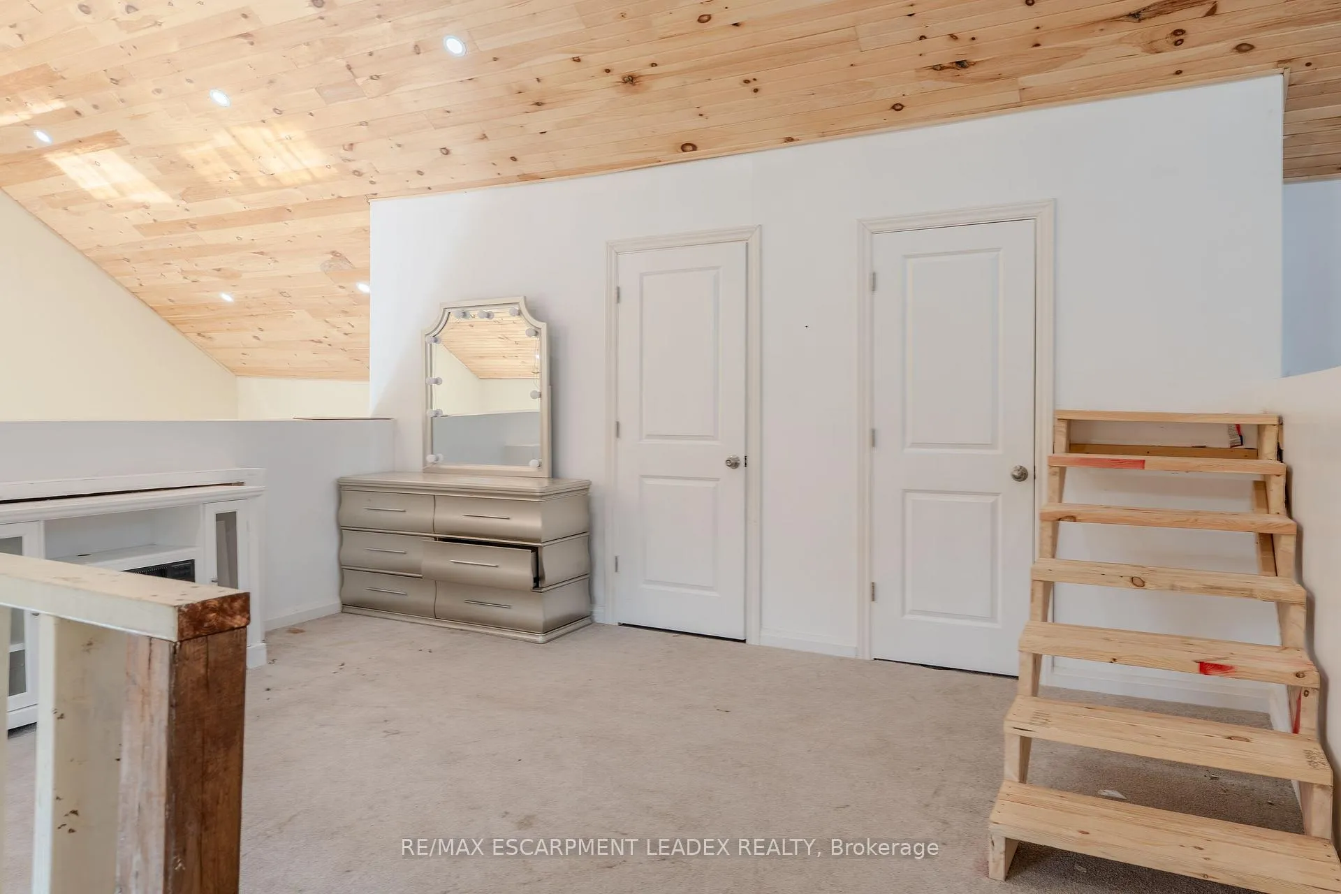 Photo 44 of 959 Book Road, Hamilton, Rural Ancaster — HOMEH
