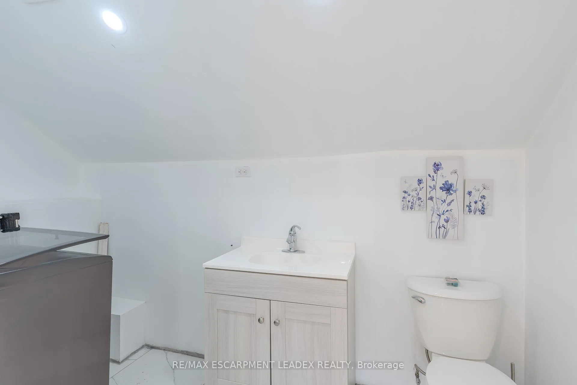 Photo 45 of 959 Book Road, Hamilton, Rural Ancaster — HOMEH