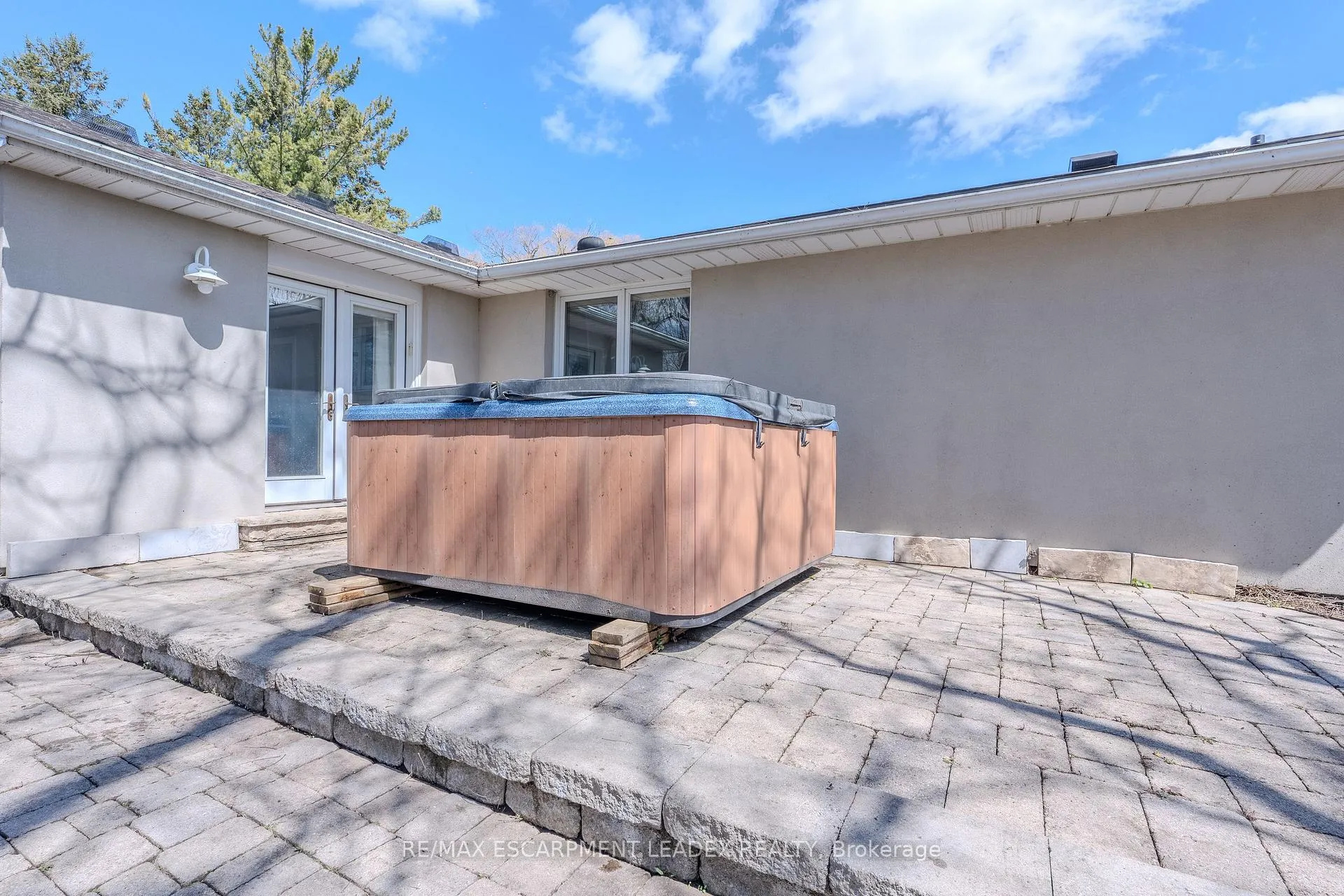 Photo 47 of 959 Book Road, Hamilton, Rural Ancaster — HOMEH