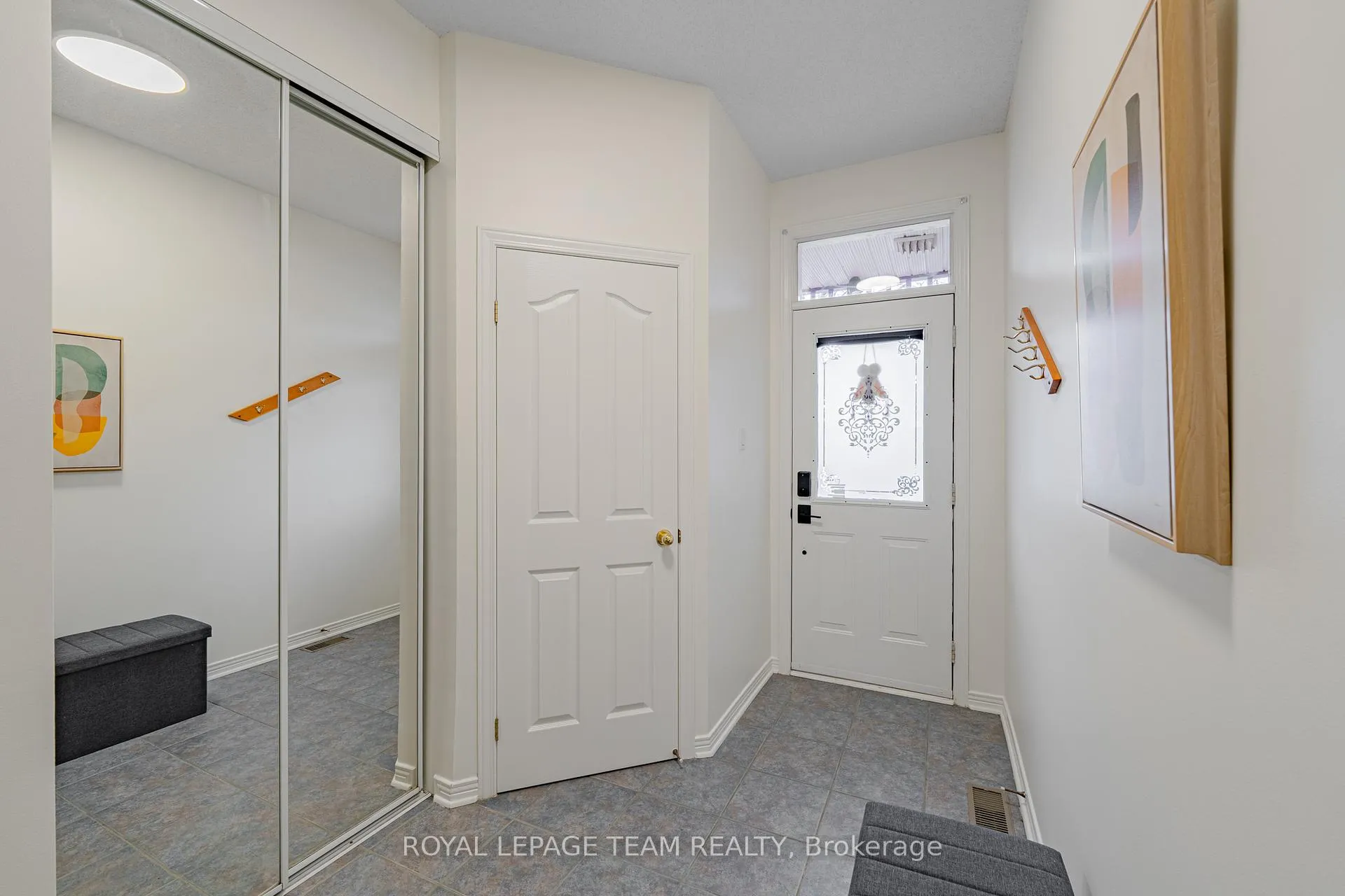 Photo 4 of 66 Gray Crescent, Ottawa, Kanata - Beaverbrook — HOMEH