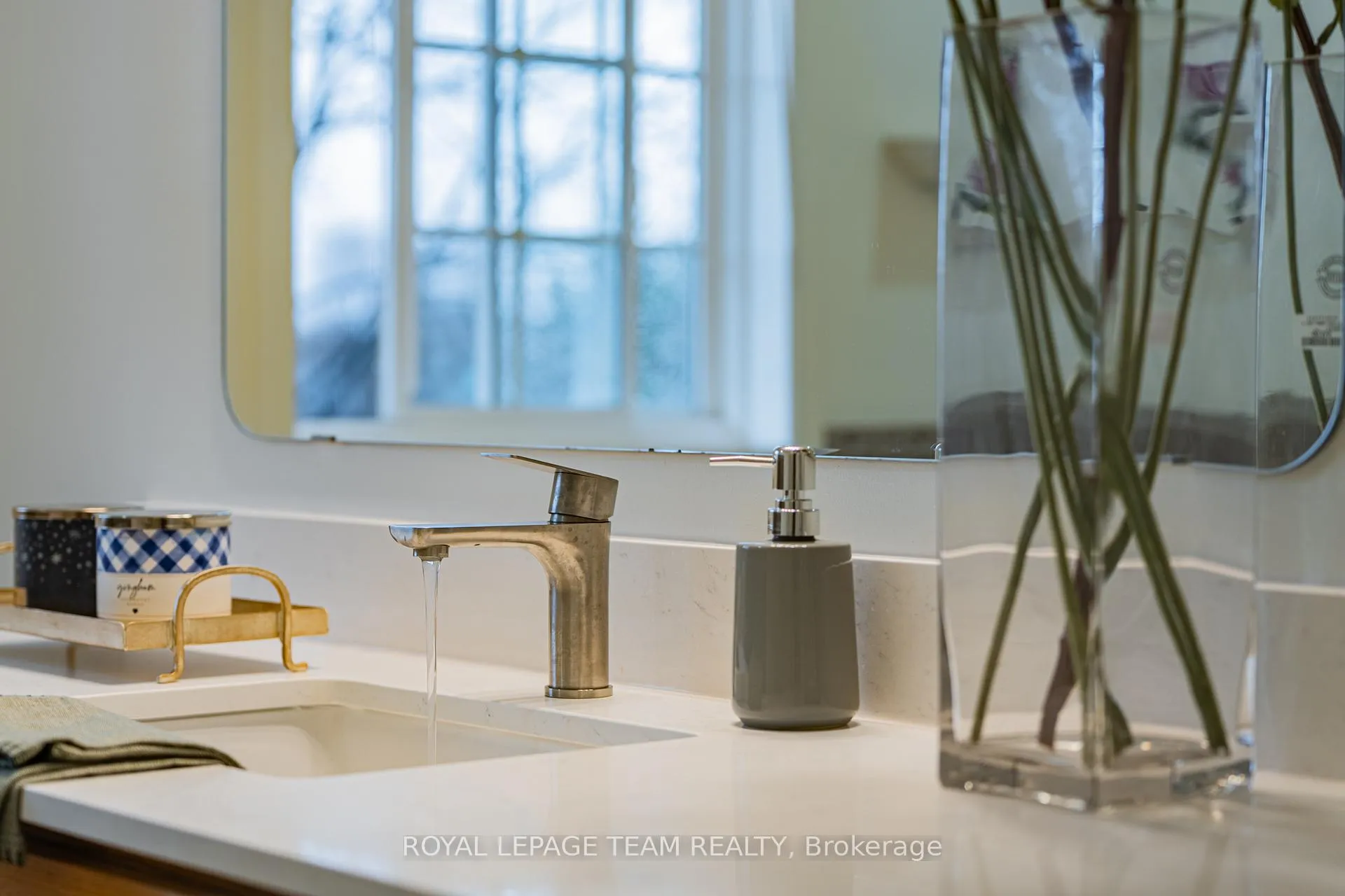 Photo 44 of 66 Gray Crescent, Ottawa, Kanata - Beaverbrook — HOMEH