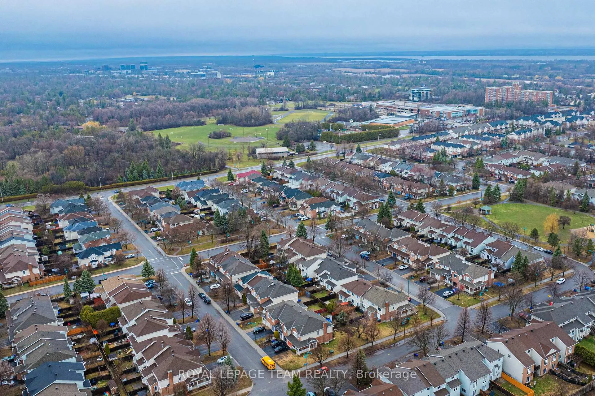 Photo 48 of 66 Gray Crescent, Ottawa, Kanata - Beaverbrook — HOMEH